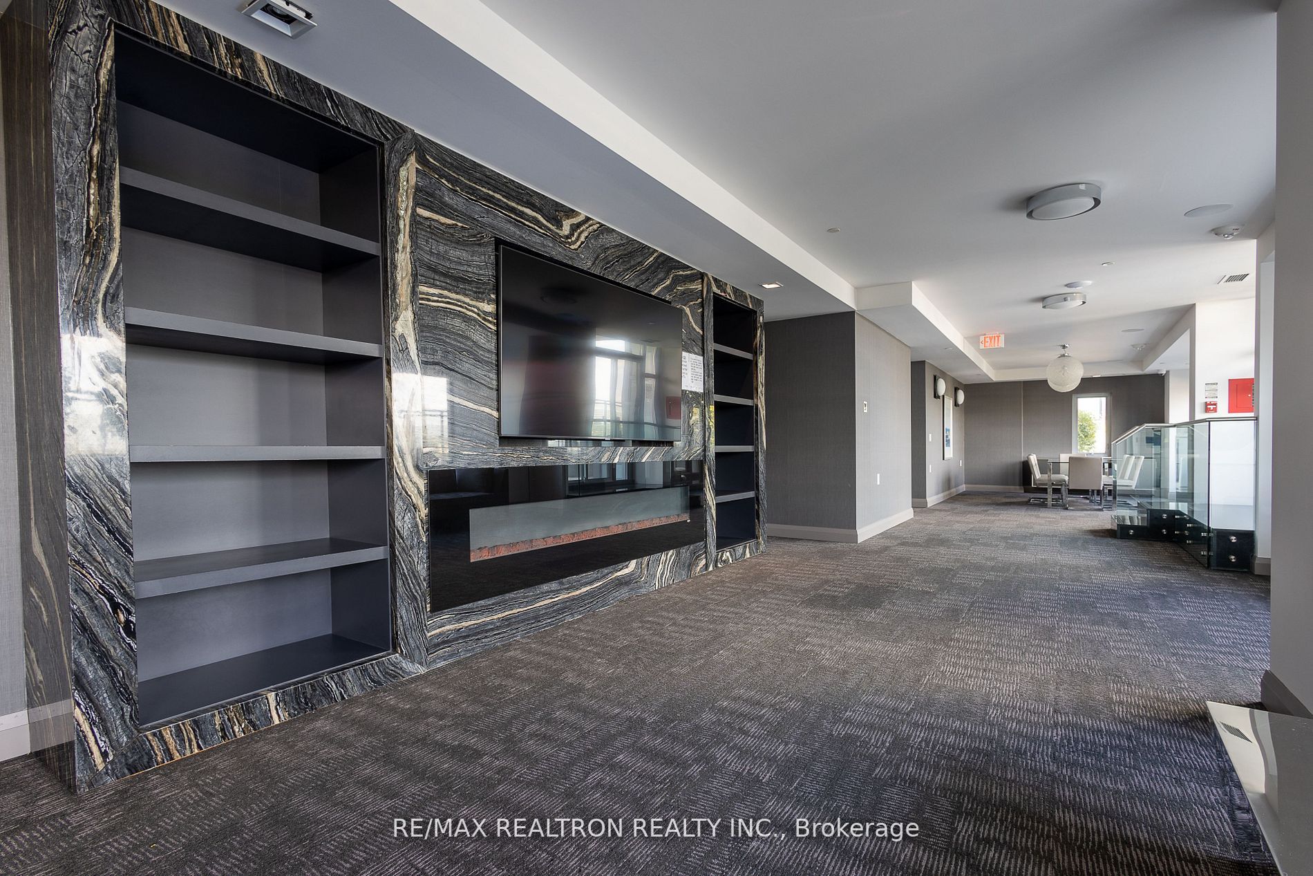 525 Adelaide Street W #1712