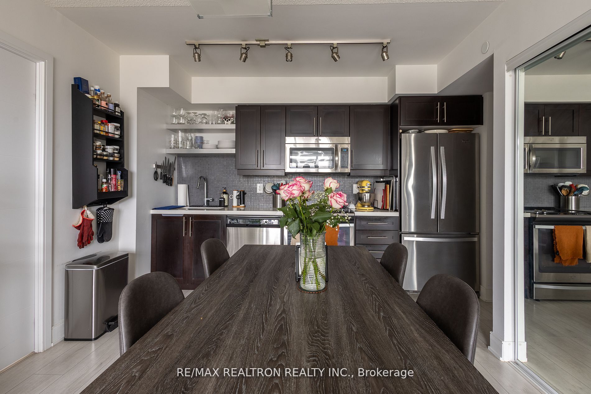 525 Adelaide Street W #1712