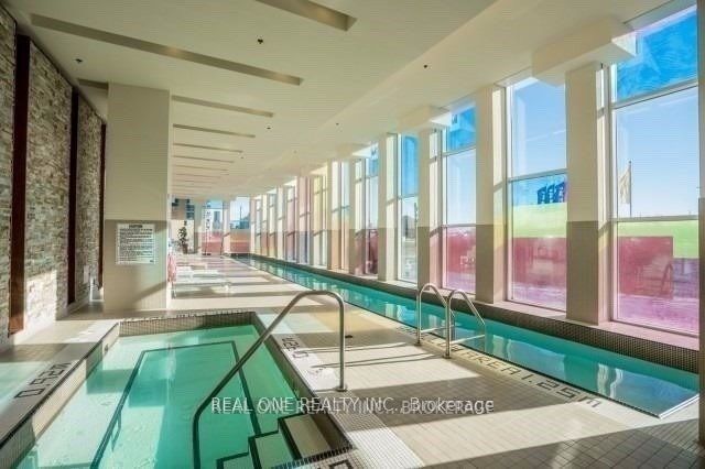 19 Singer Court, #1020