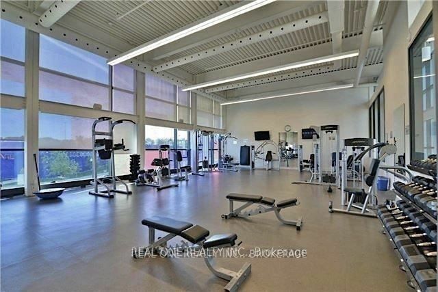 19 Singer Court, #1020