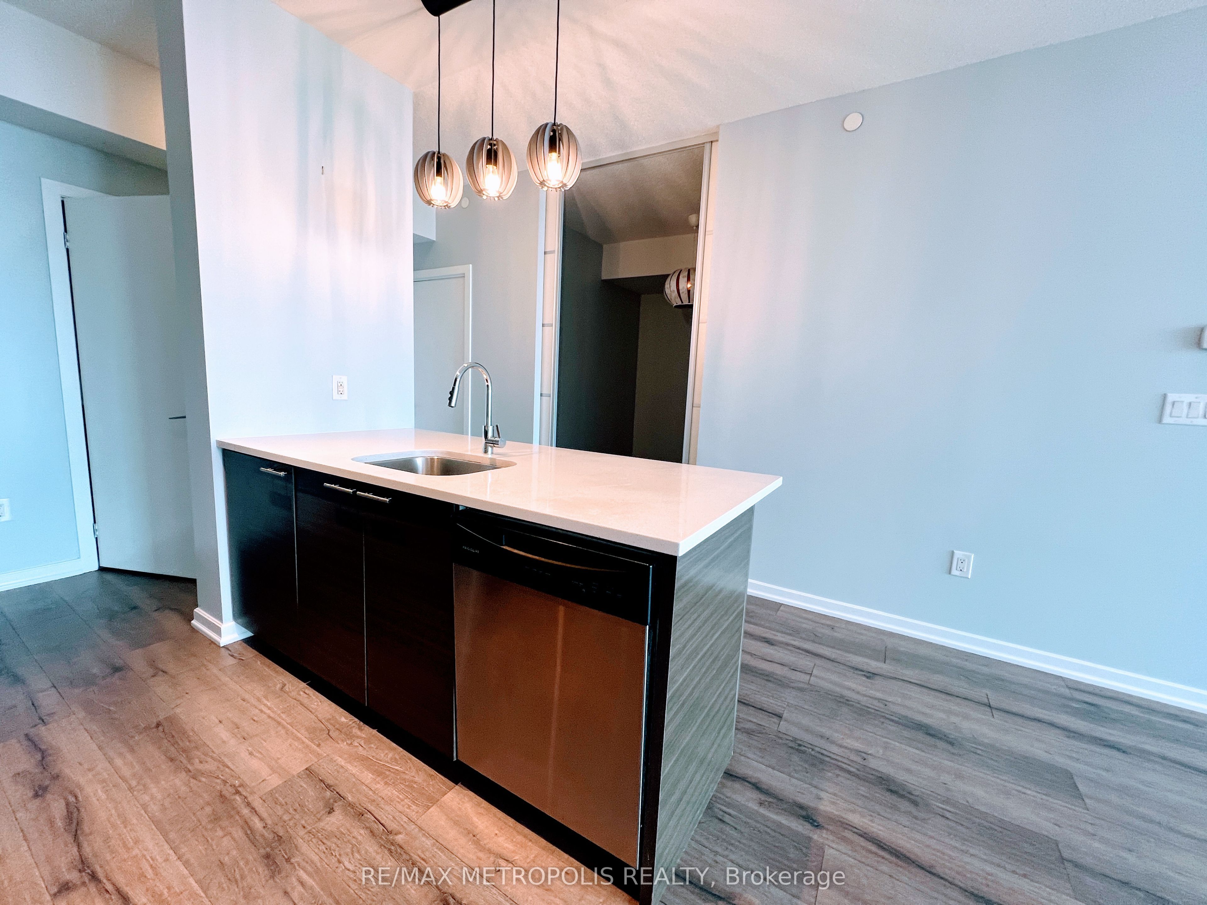 66 Forest Manor Road #2707