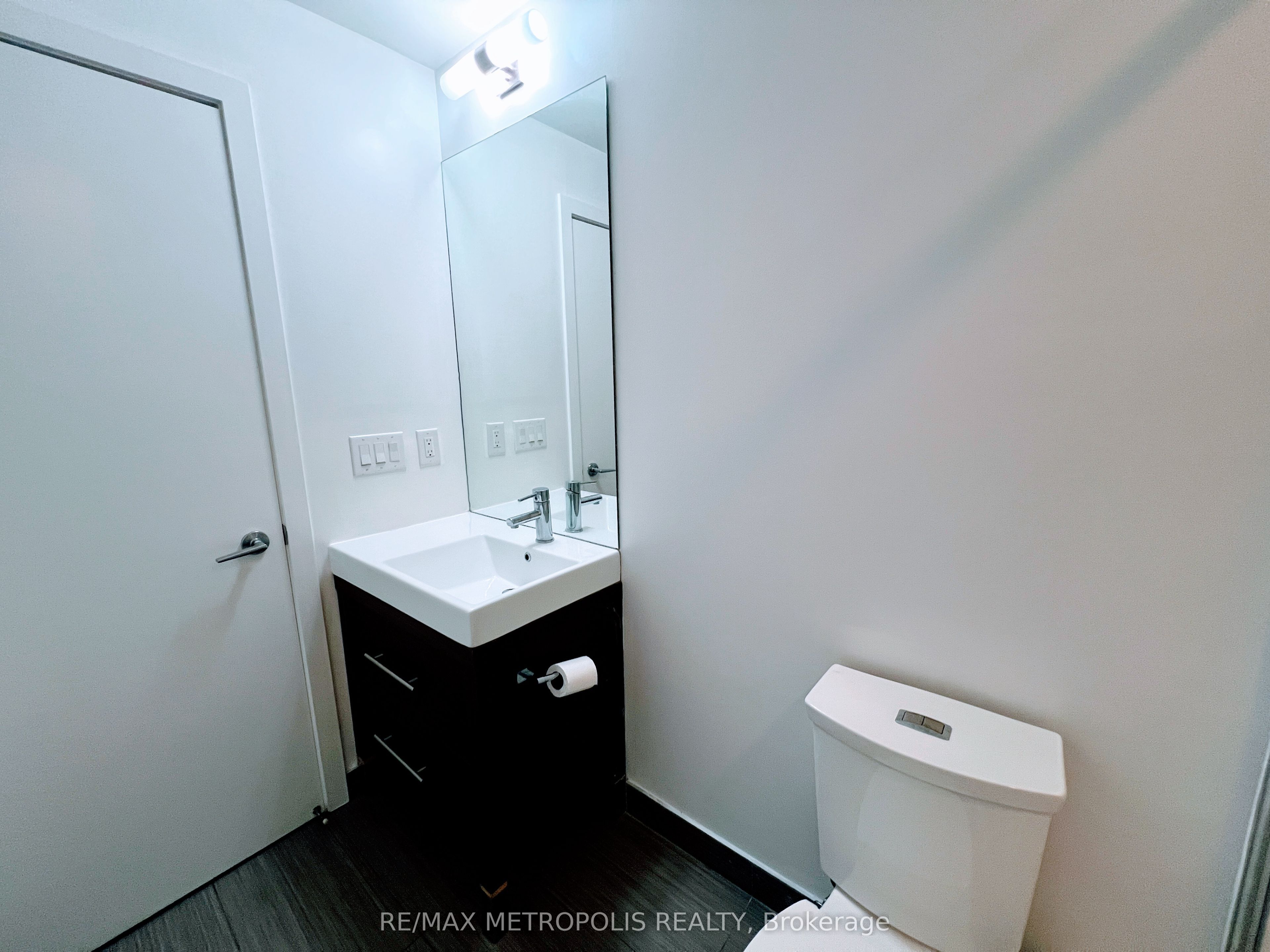 66 Forest Manor Road #2707