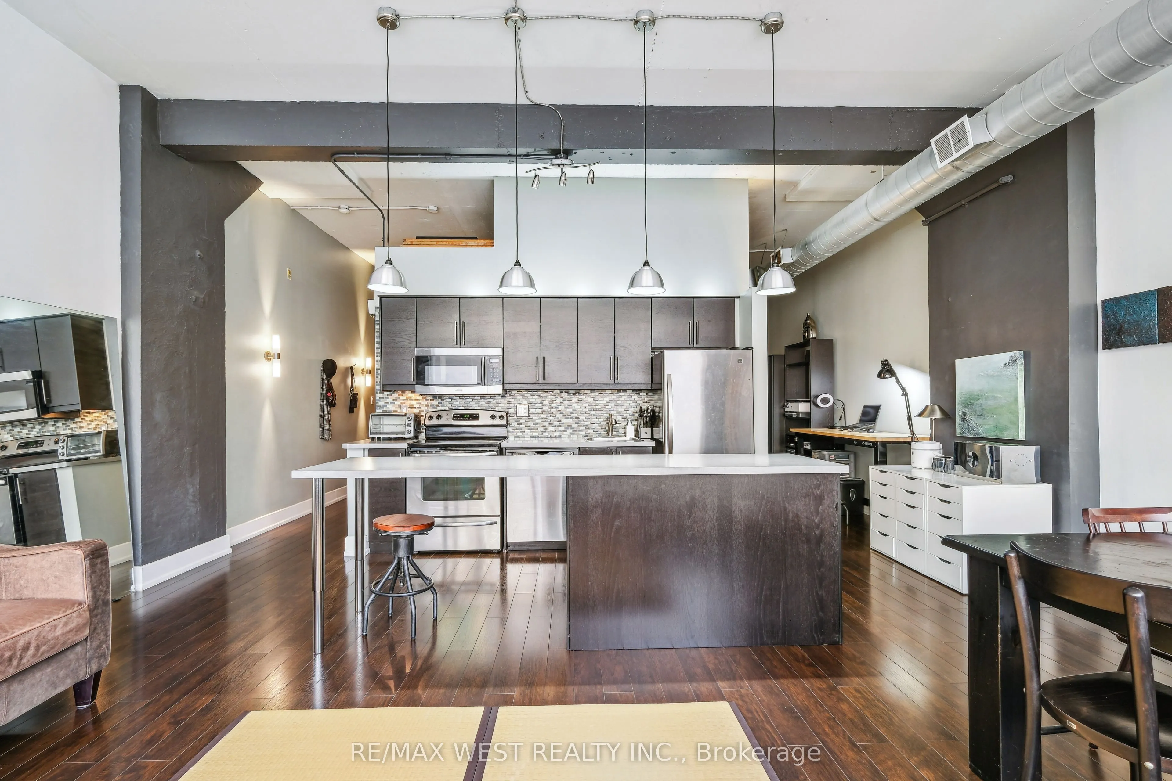 365 Dundas Street E, #111
