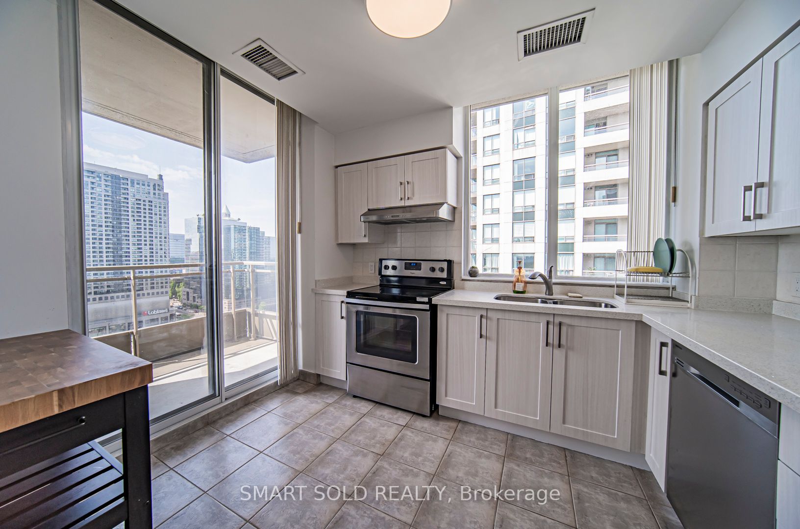 256 Doris Avenue, #Ph210