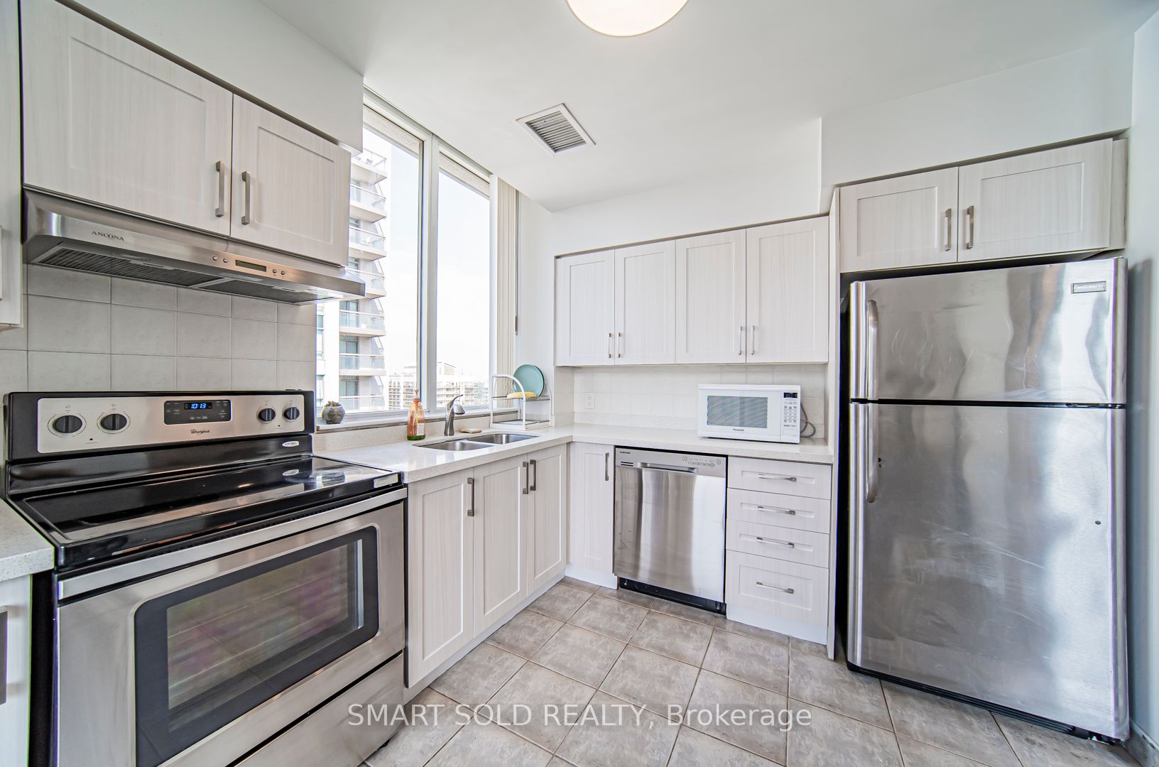 256 Doris Avenue, #Ph210