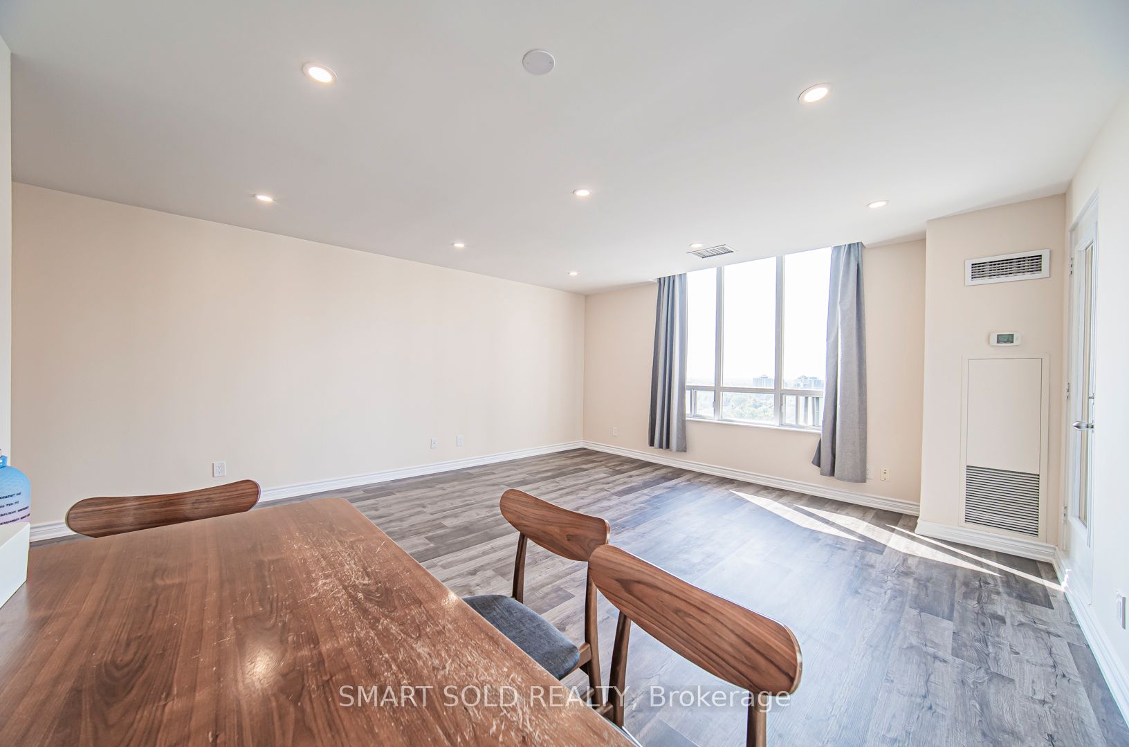 256 Doris Avenue, #Ph210