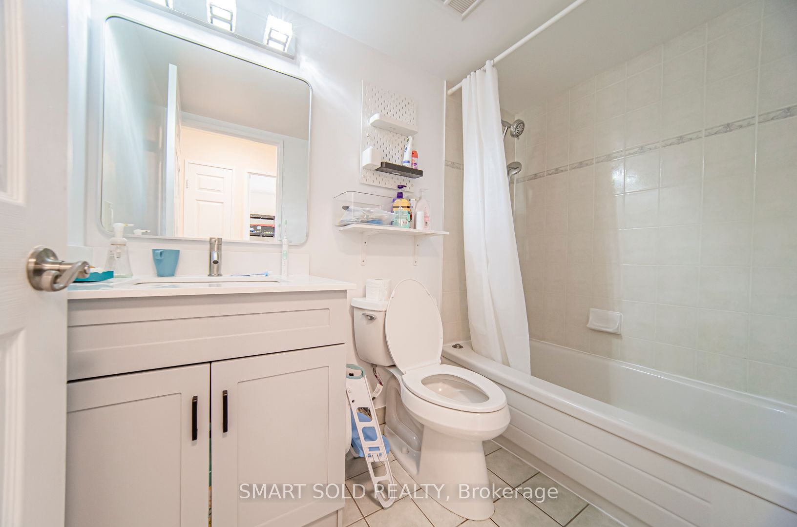 256 Doris Avenue, #Ph210