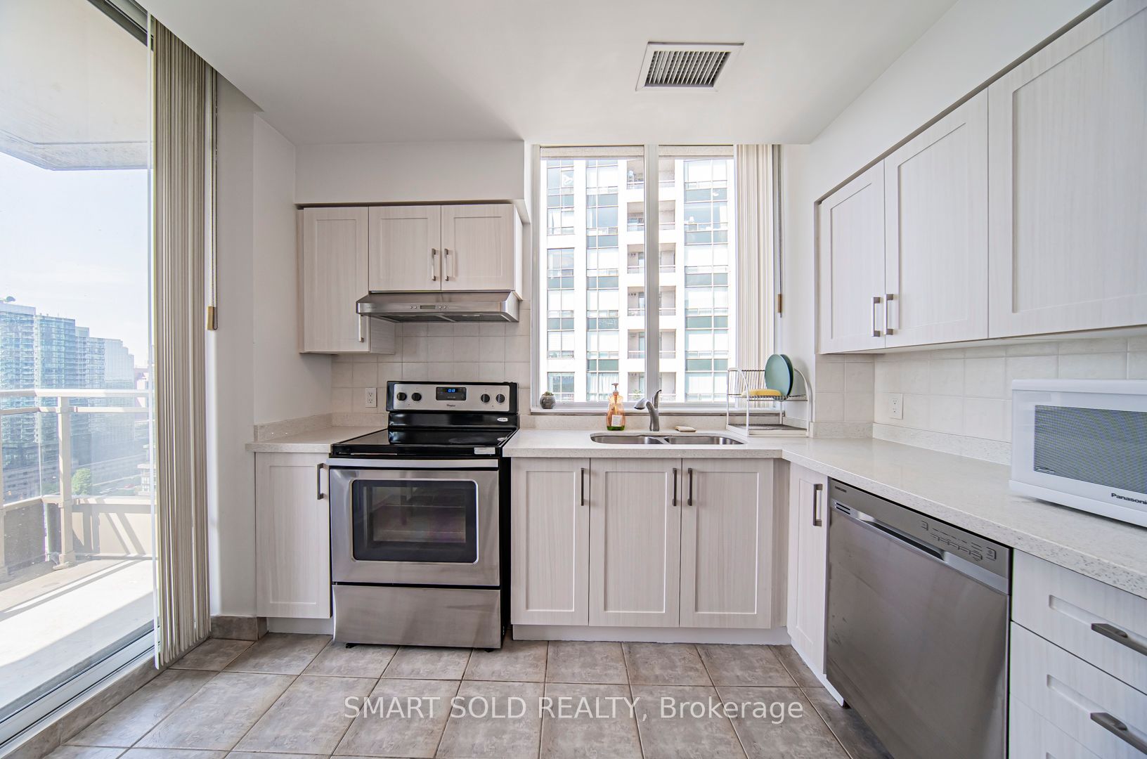 256 Doris Avenue, #Ph210