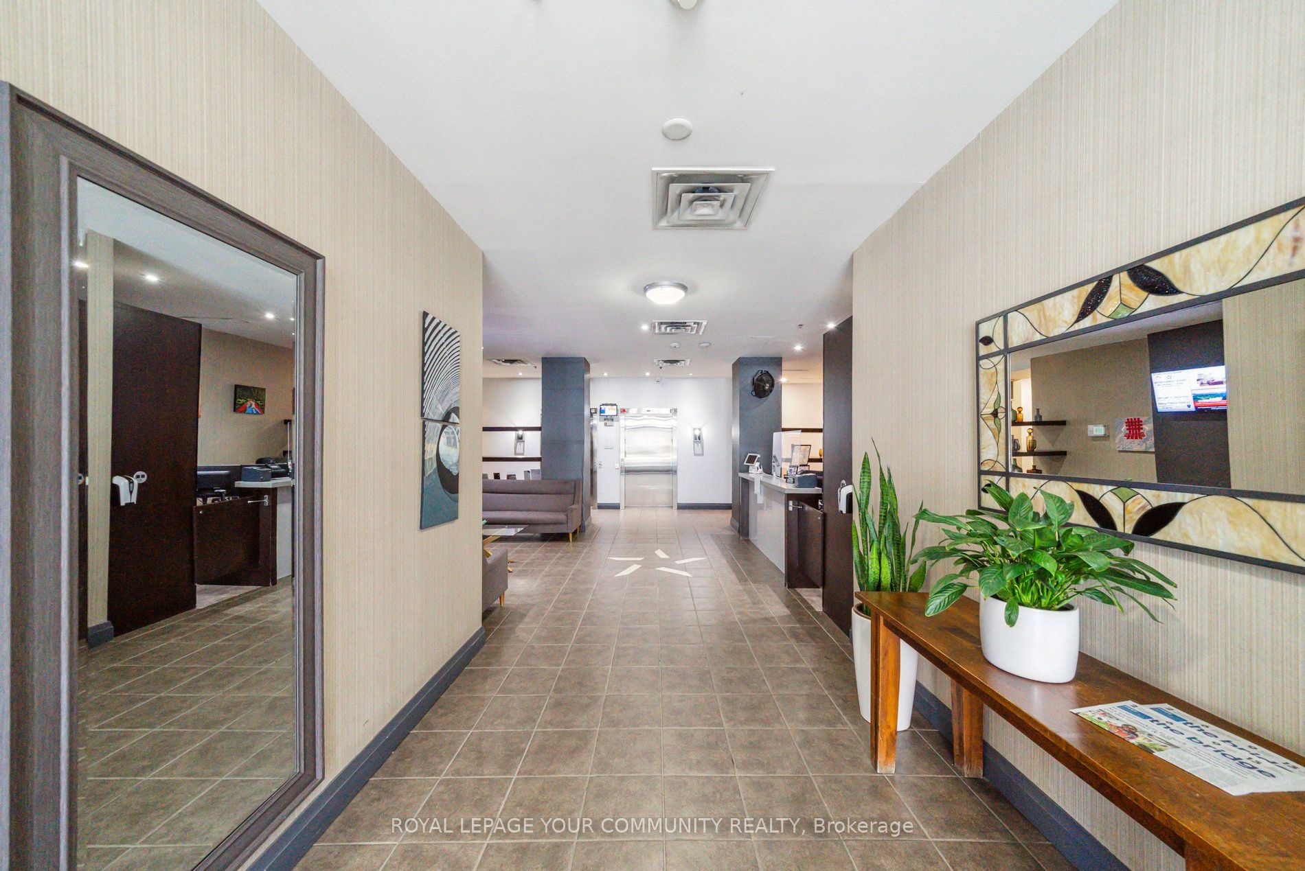 225 Wellesley Street E #407