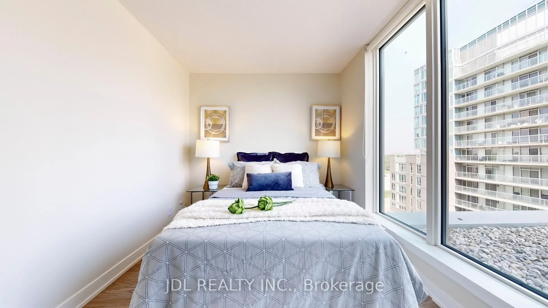 38 Monte Kwinter Court, #801