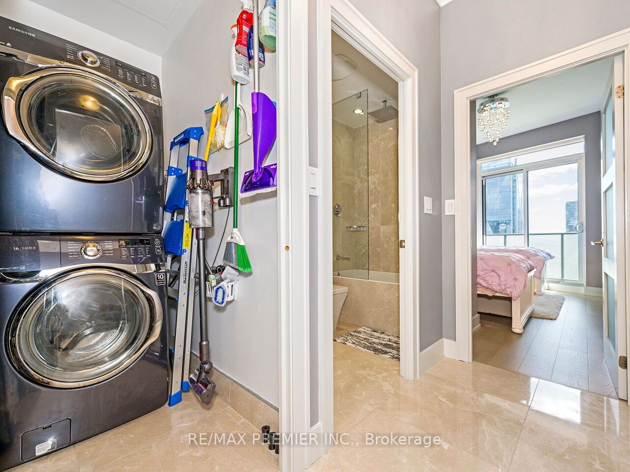 65 Bremner Boulevard, #5104