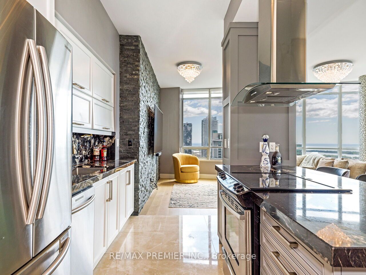 65 Bremner Boulevard, #5104