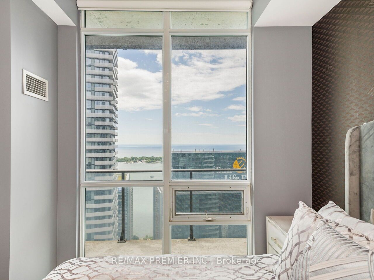 65 Bremner Boulevard, #5104