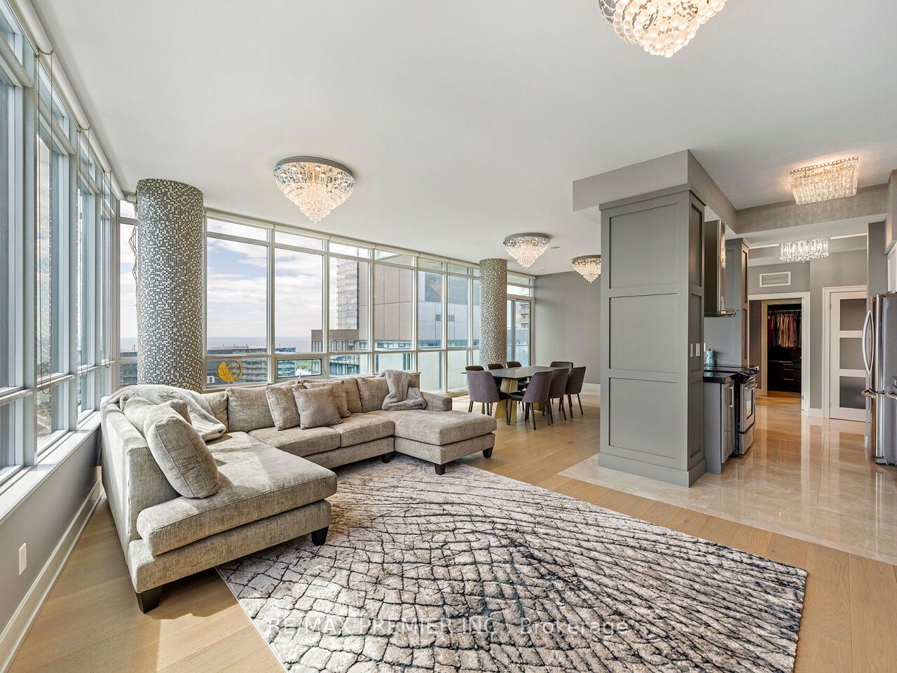 65 Bremner Boulevard, #5104