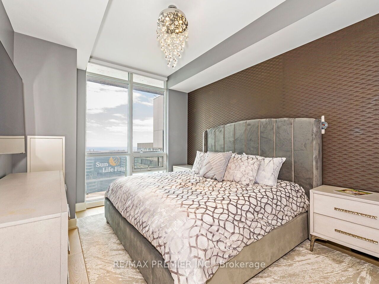 65 Bremner Boulevard, #5104