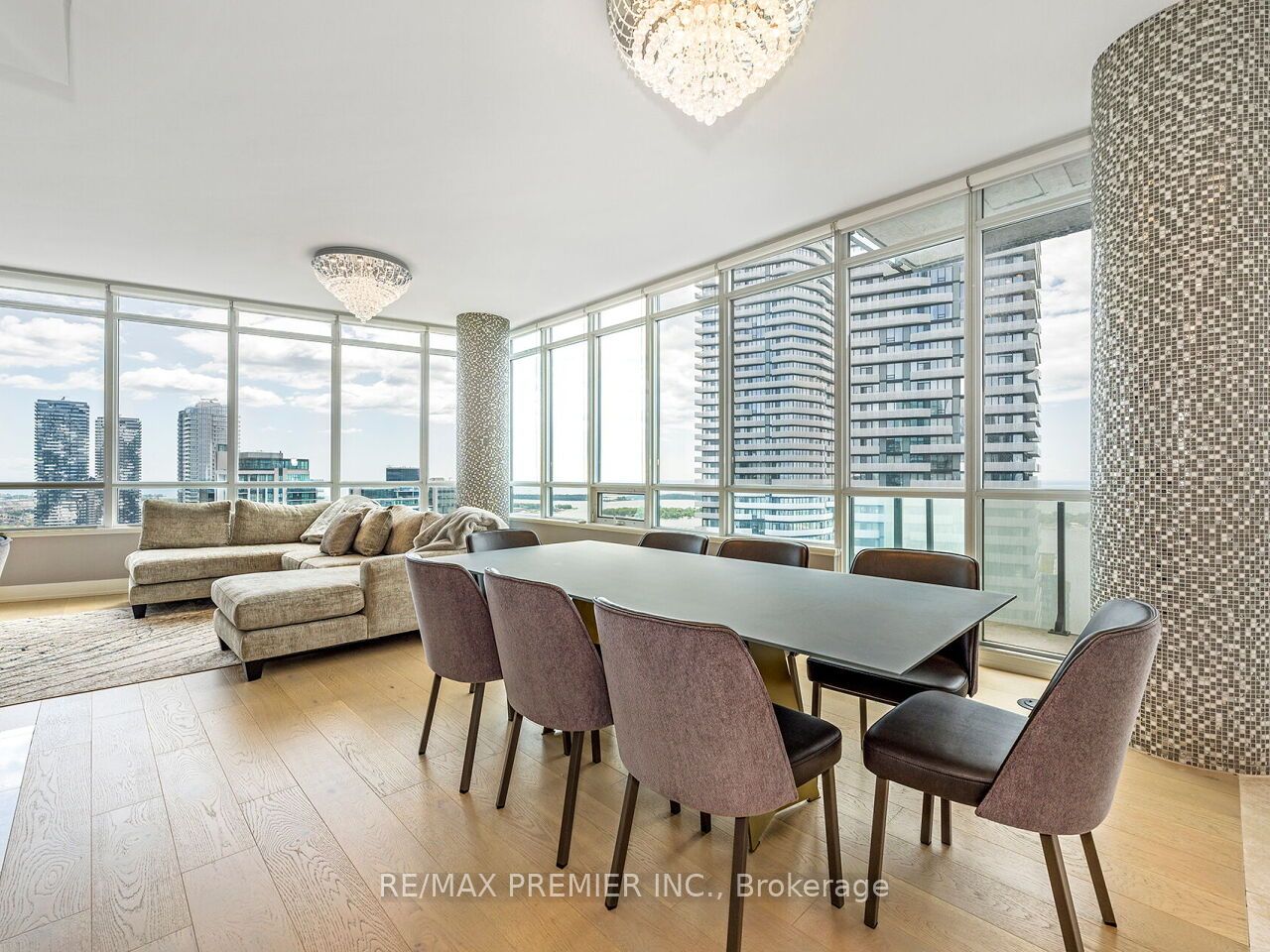 65 Bremner Boulevard, #5104