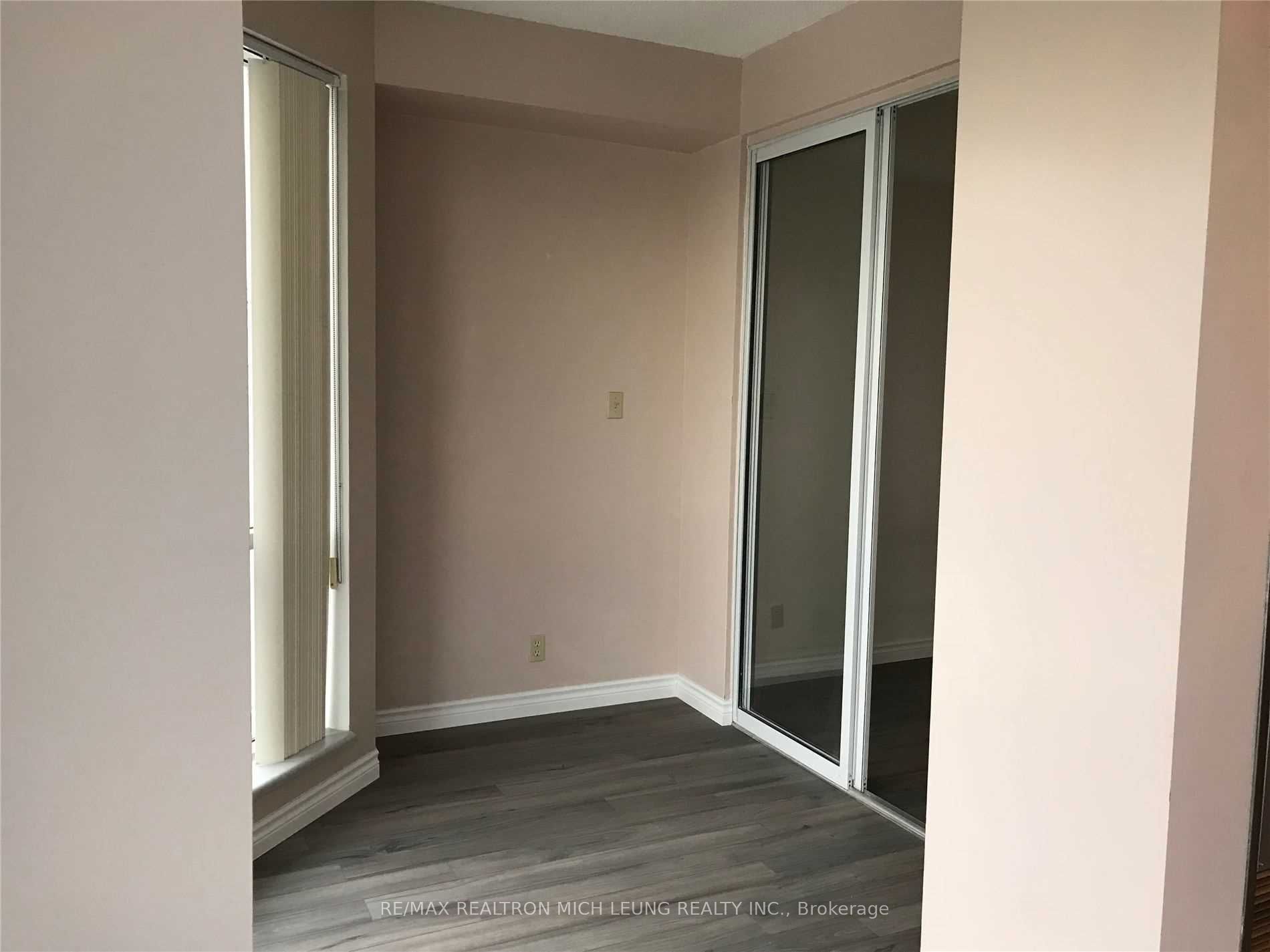10 Yonge Street #3410