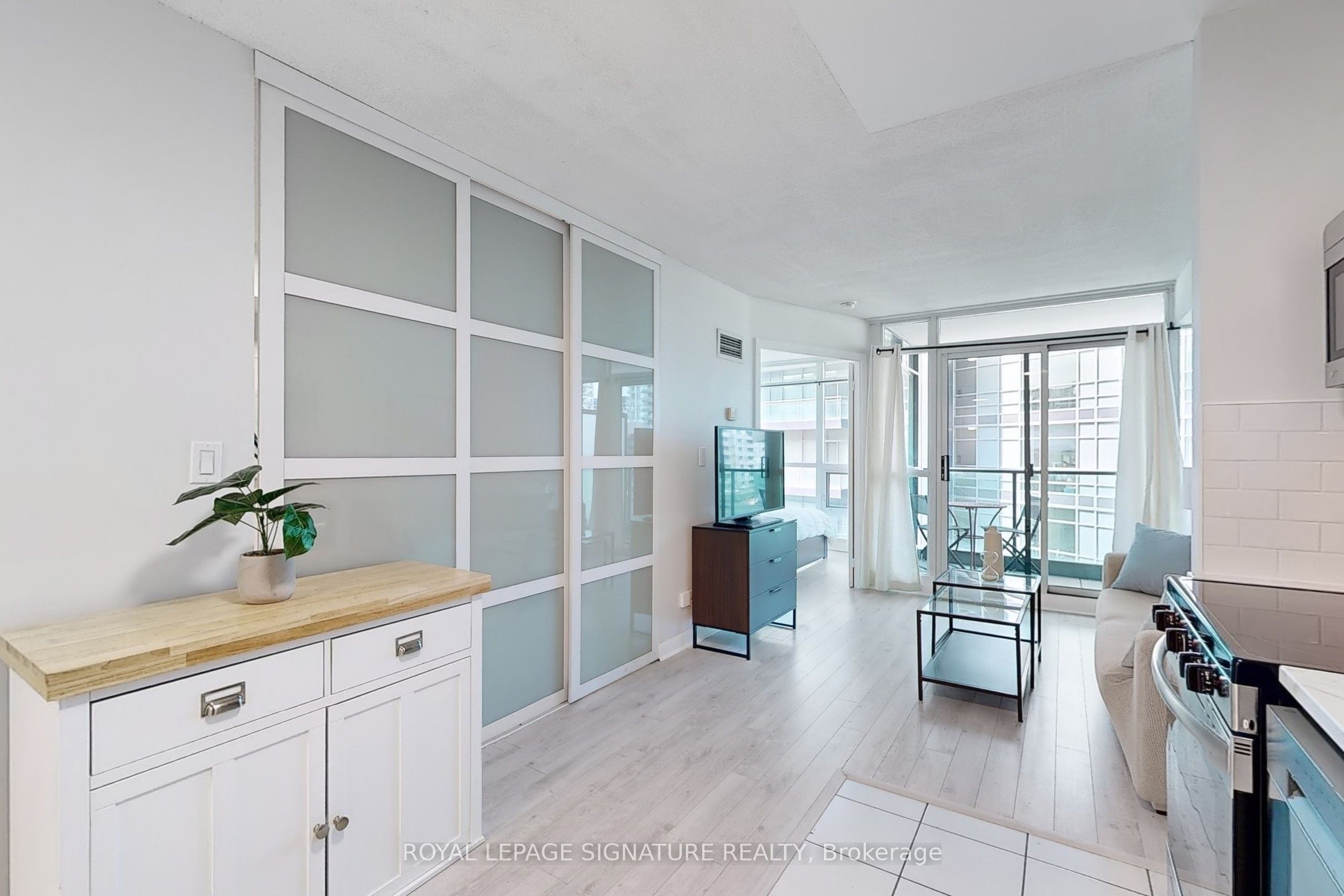 600 Fleet Street, #1012