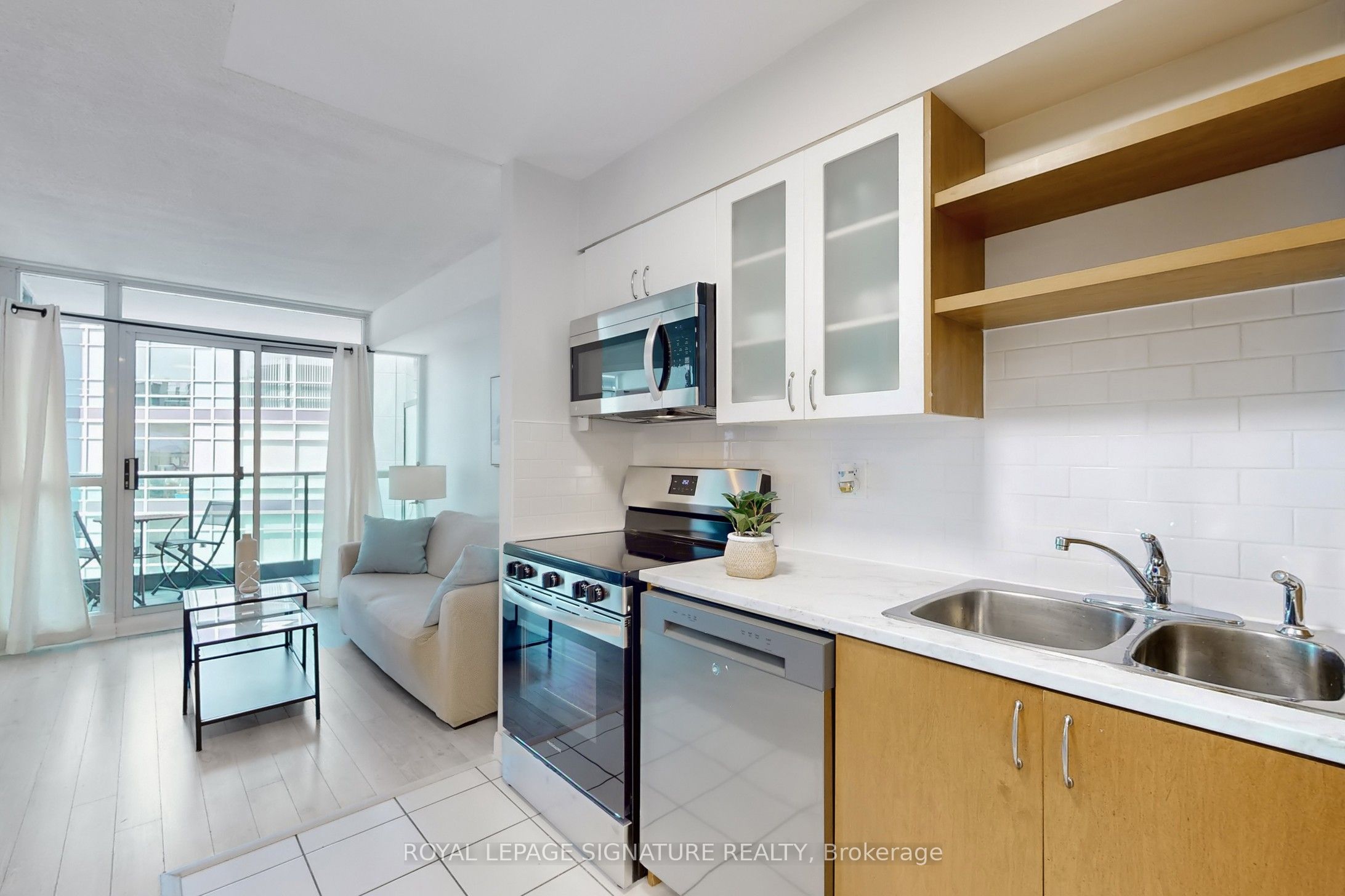 600 Fleet Street, #1012