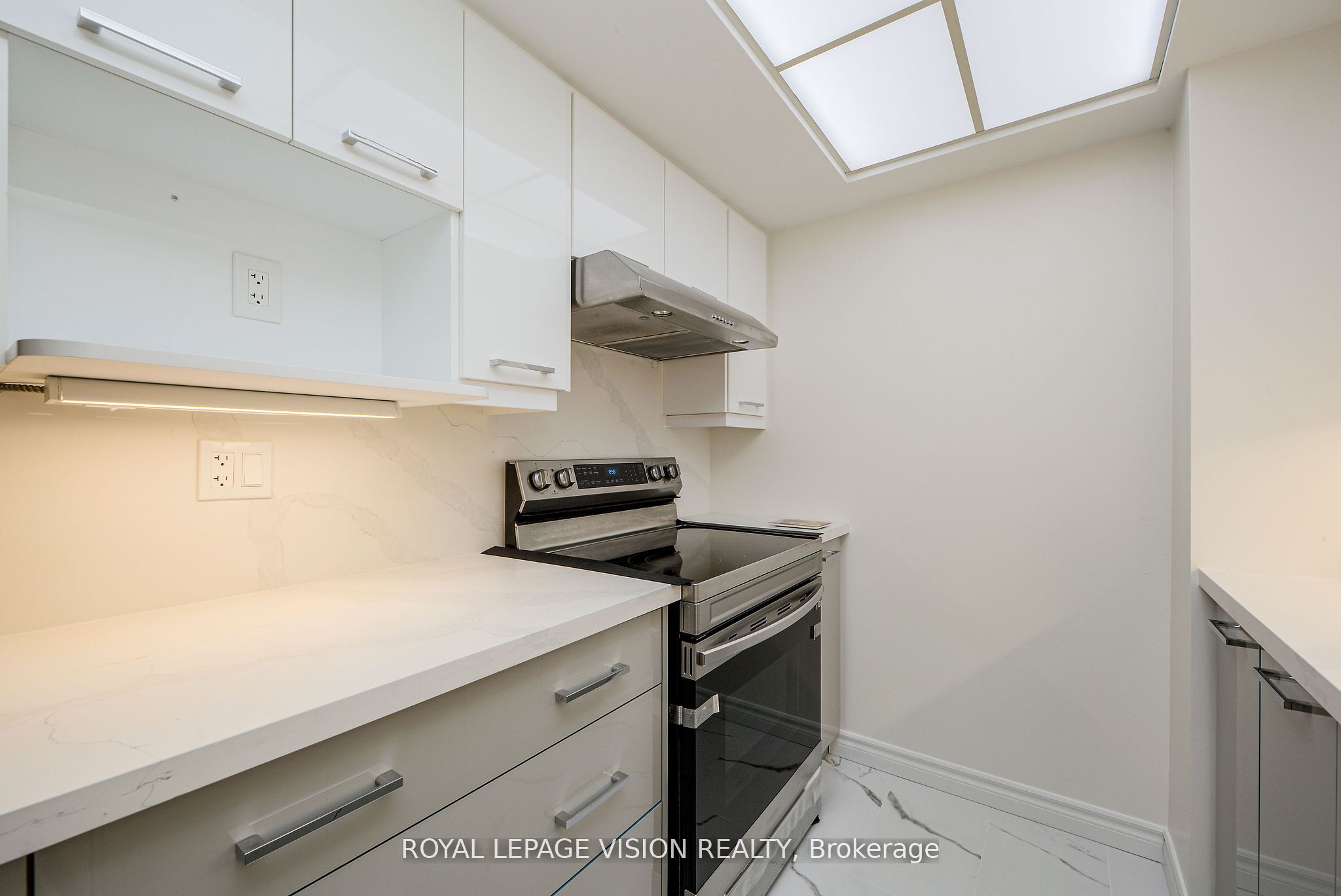 5 Concorde Place #1911
