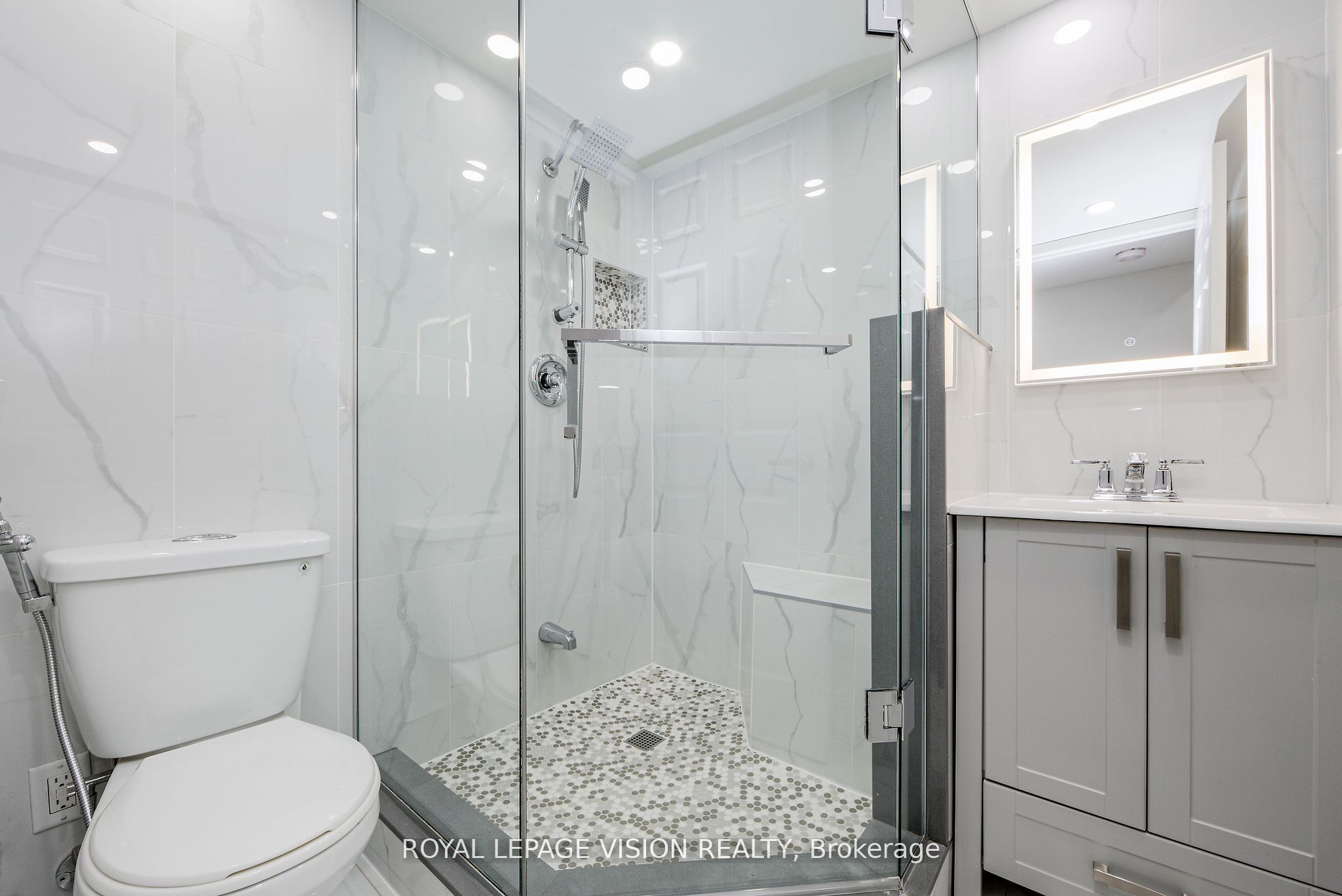 5 Concorde Place #1911