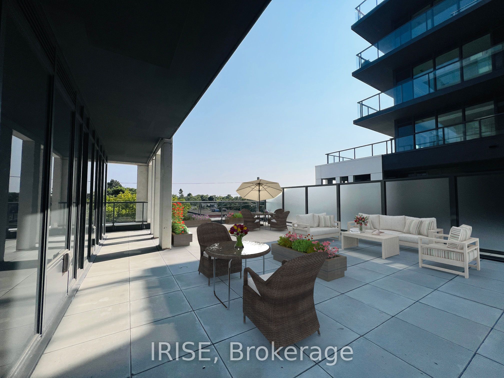500 Dupont Street, #319