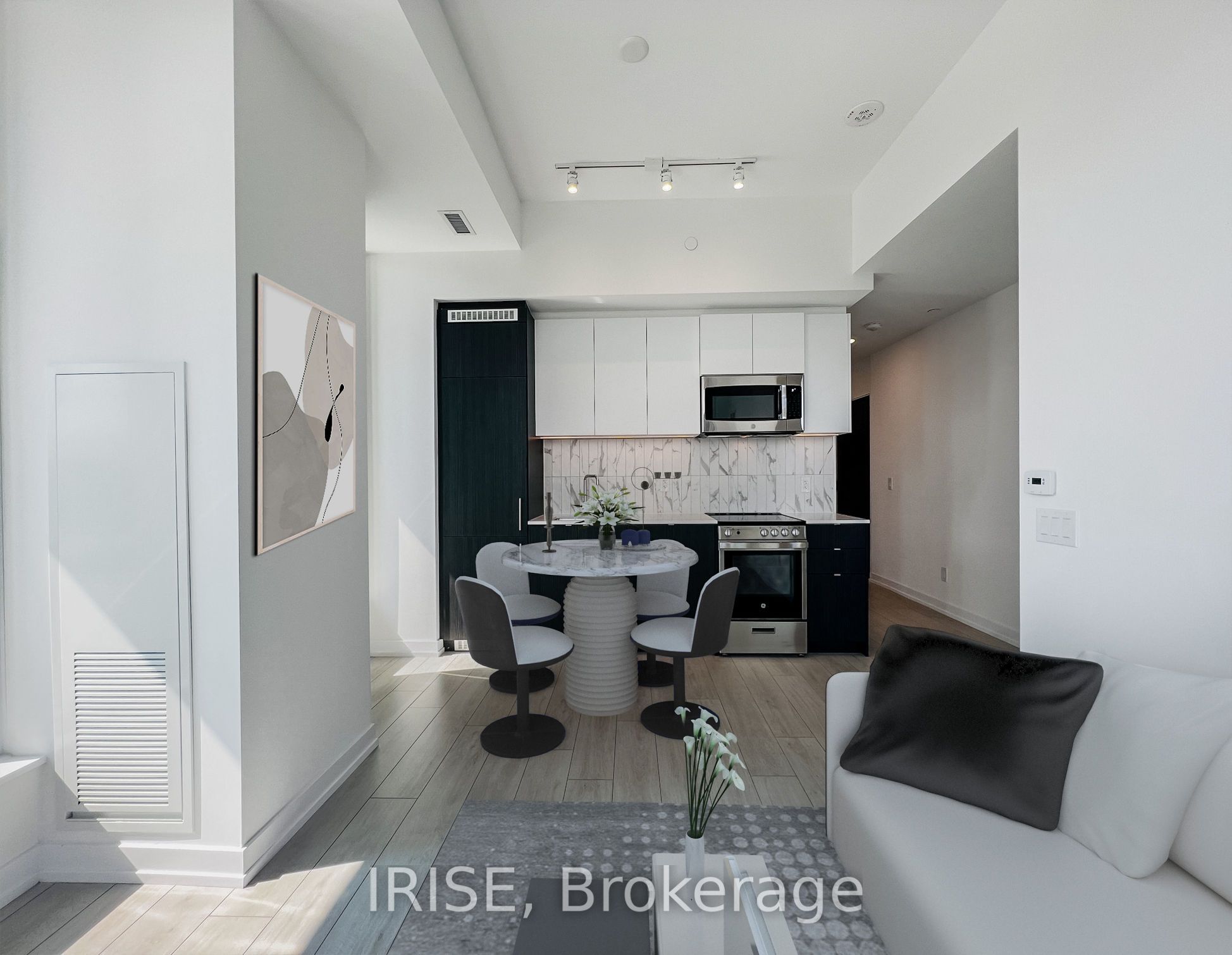 500 Dupont Street, #319