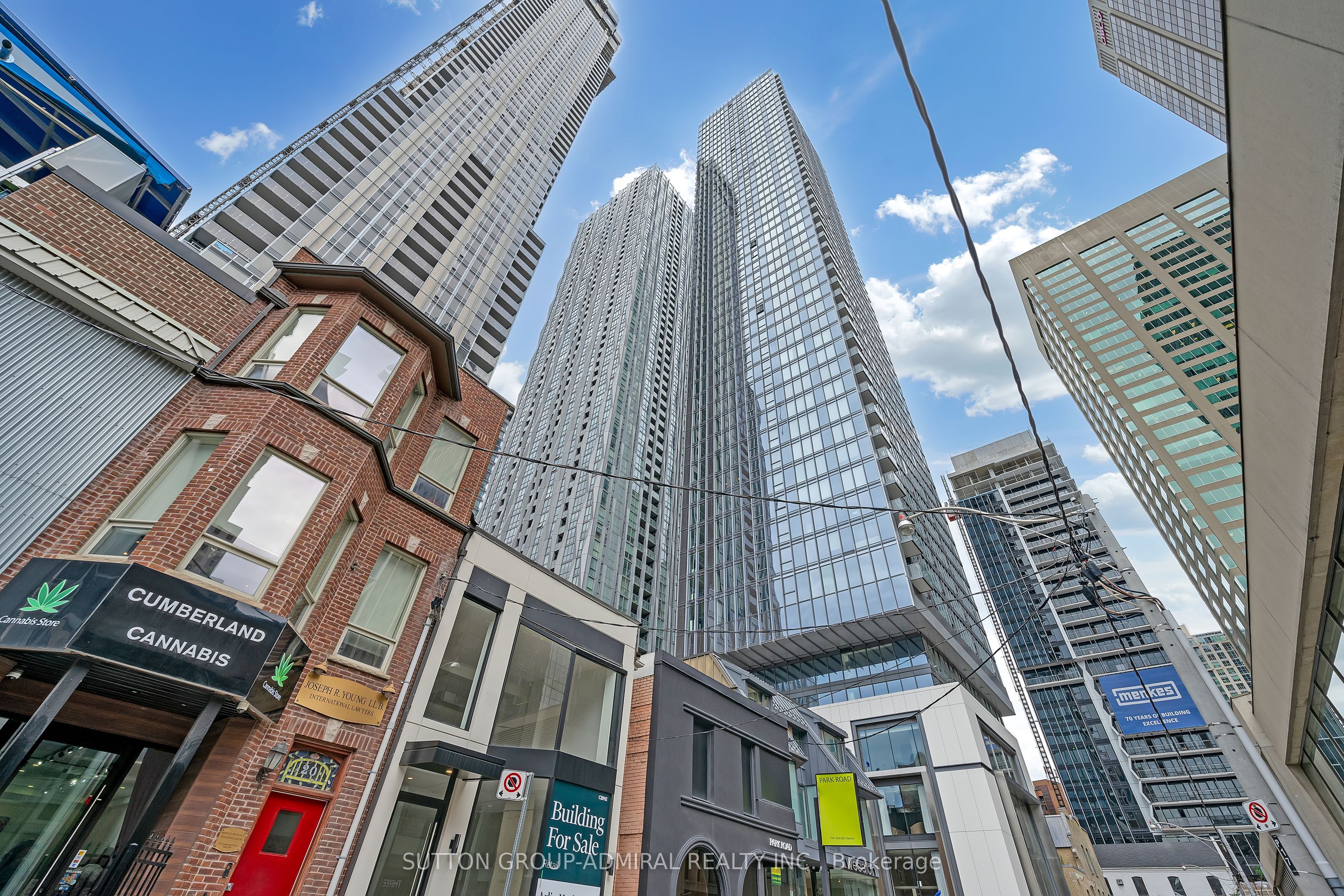 8 Cumberland Street, #1706