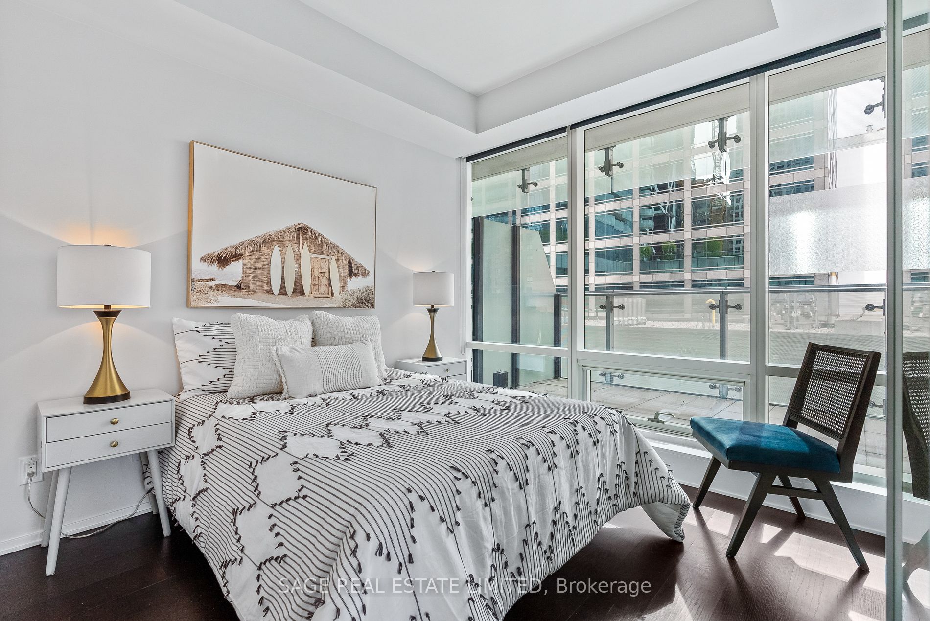 1 Bloor Street E #510