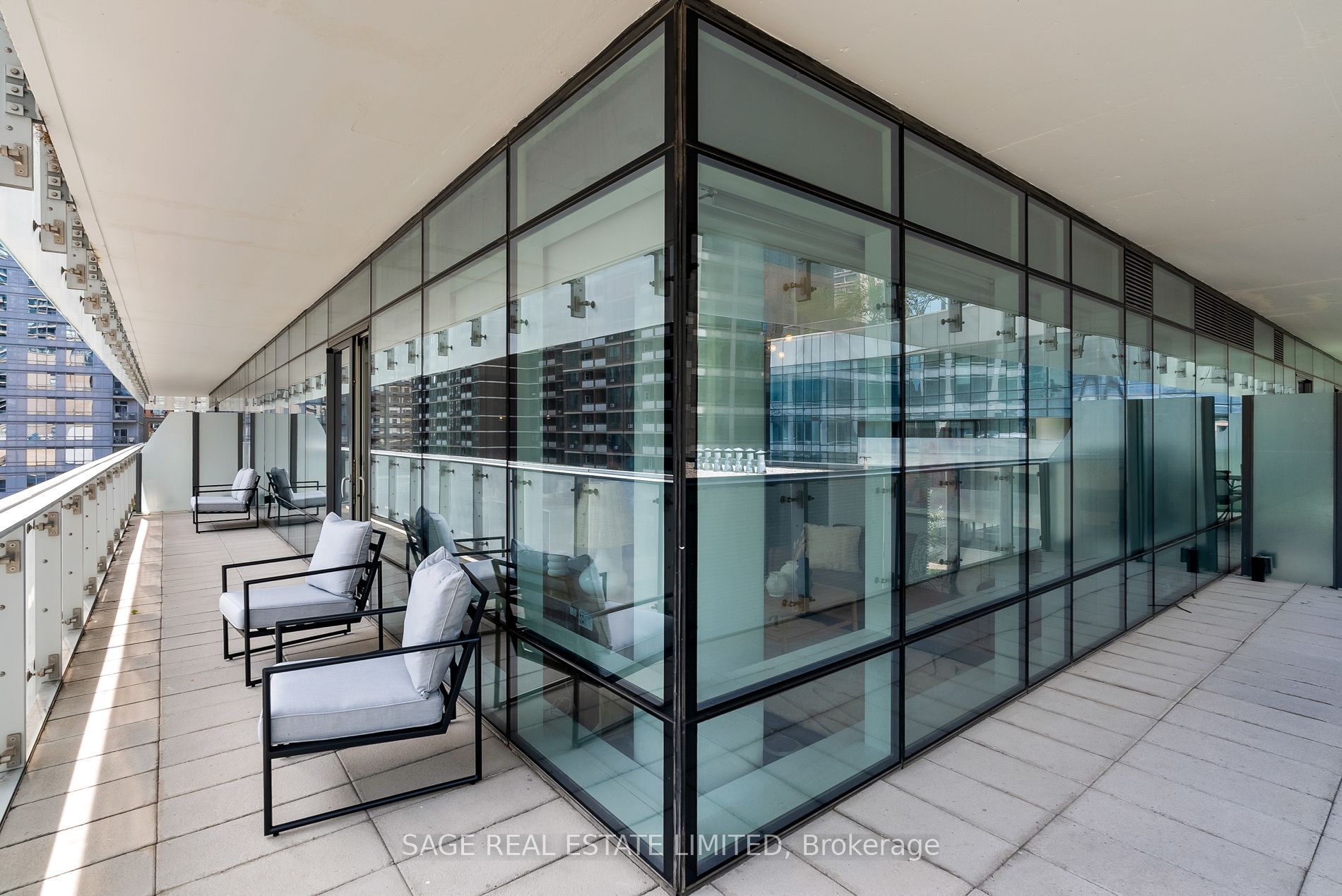 1 Bloor Street E #510