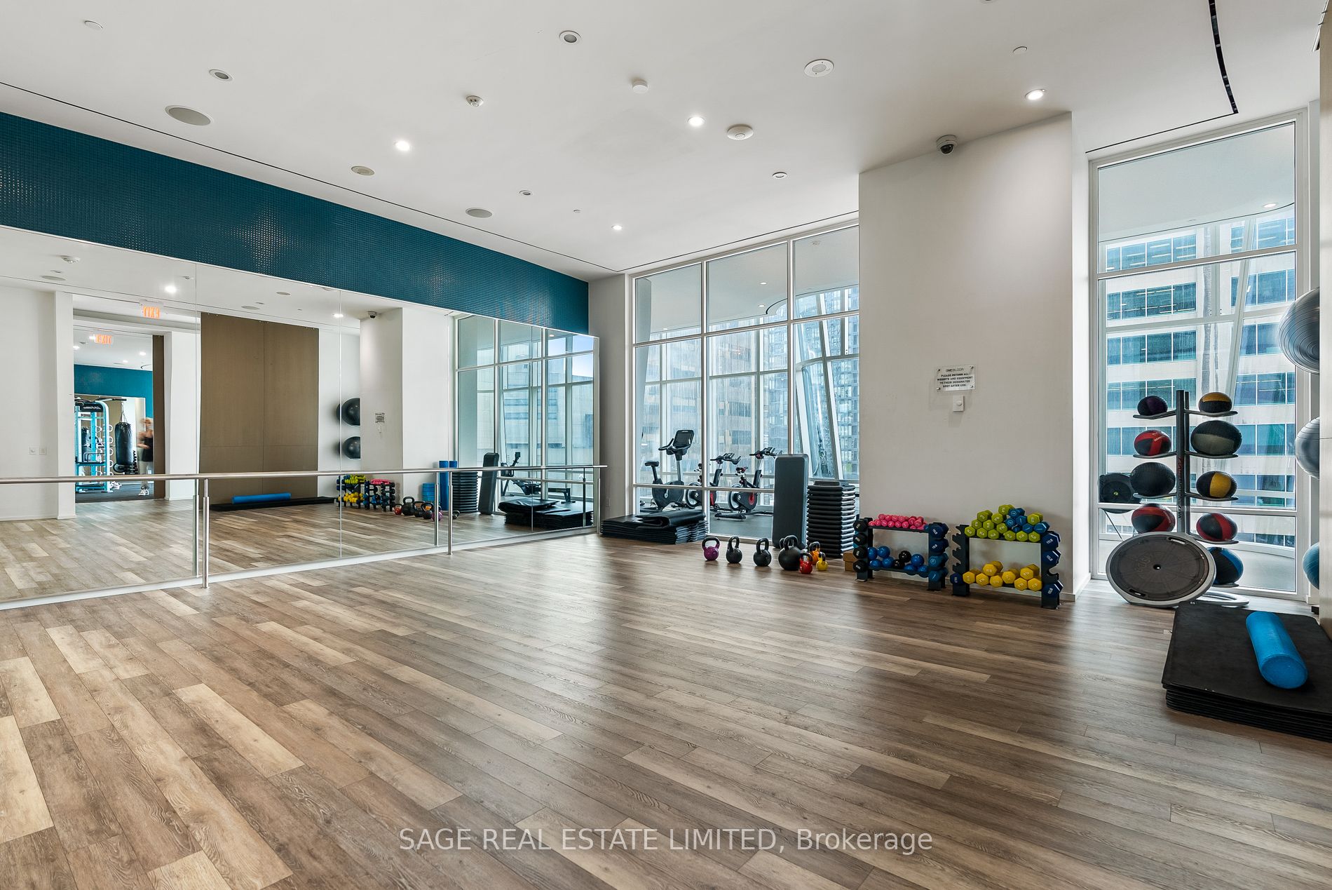 1 Bloor Street E #510