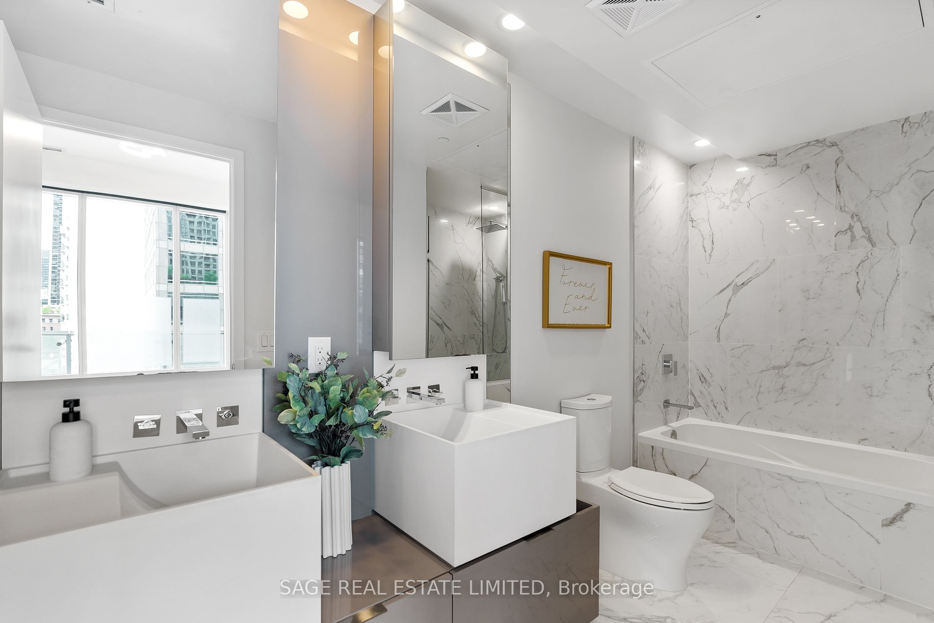 1 Bloor Street E #510