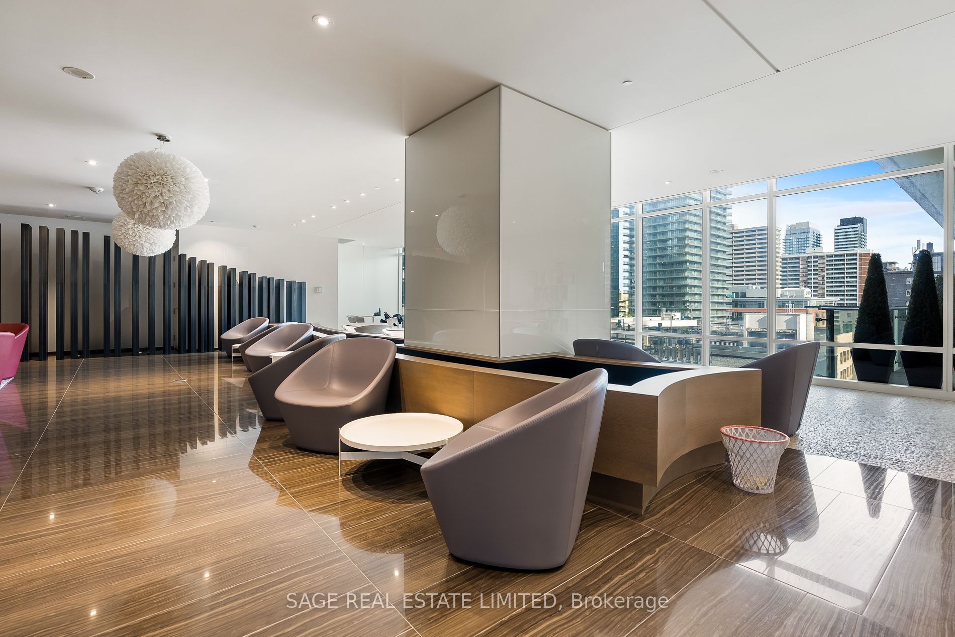 1 Bloor Street E #510