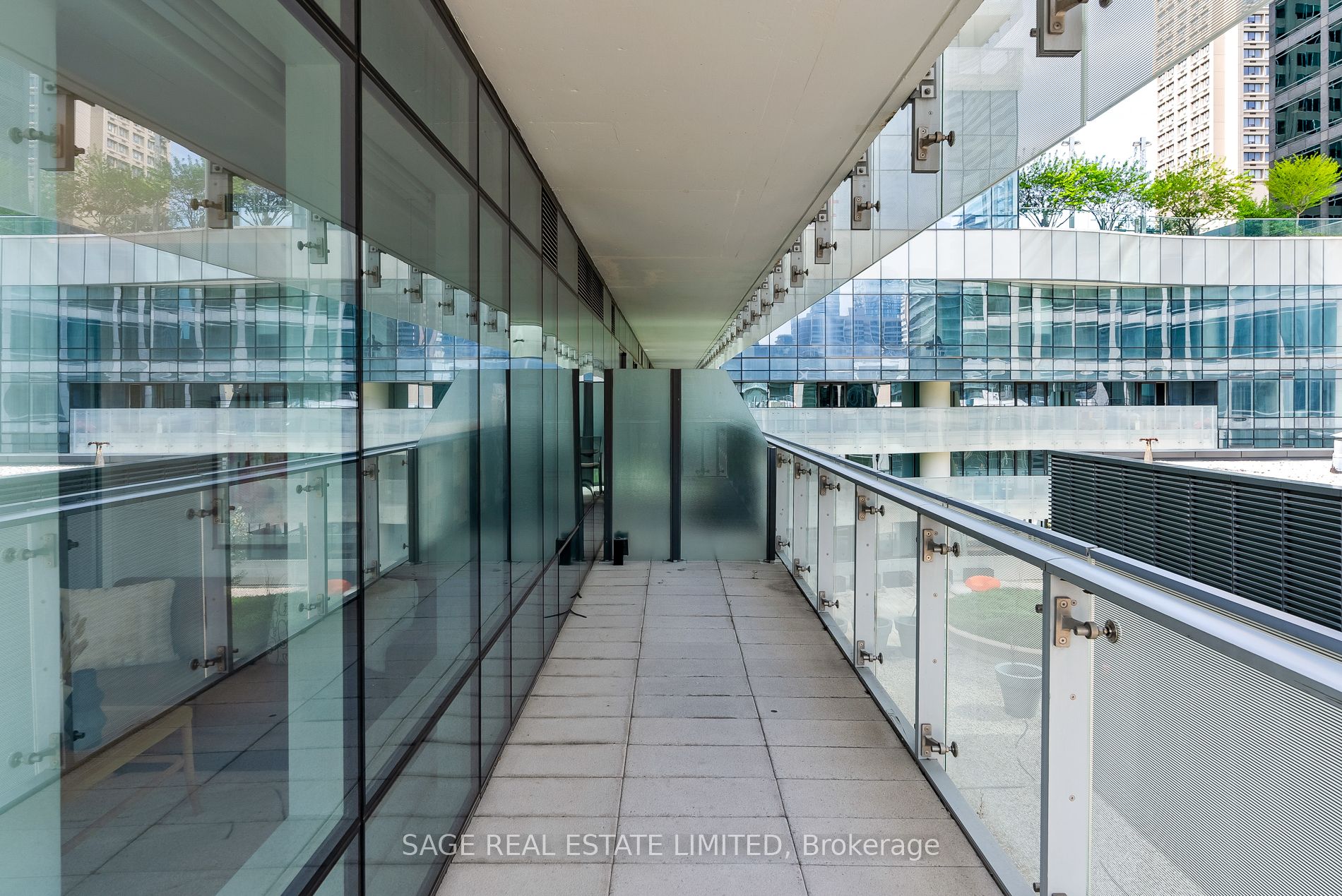 1 Bloor Street E #510