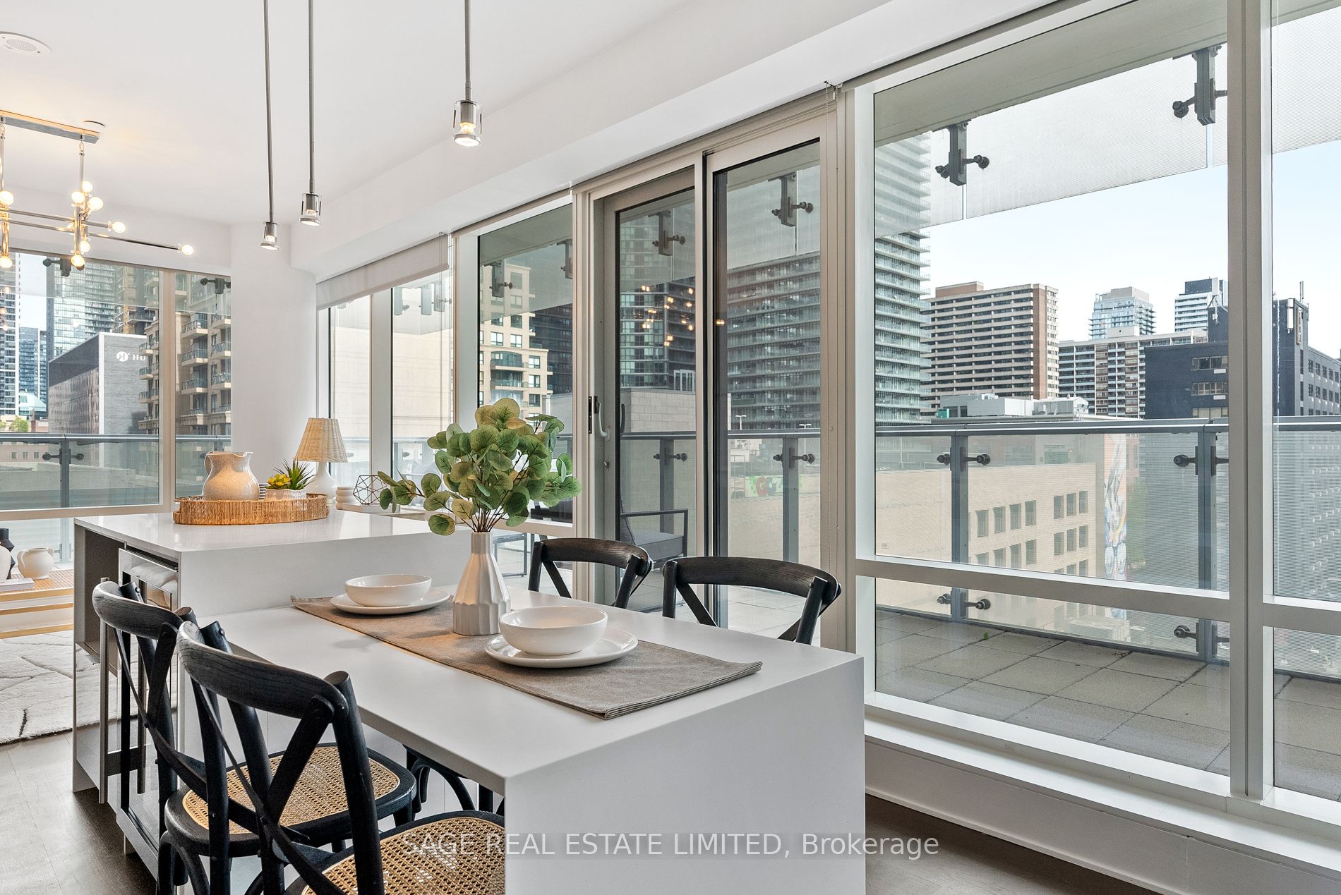 1 Bloor Street E #510