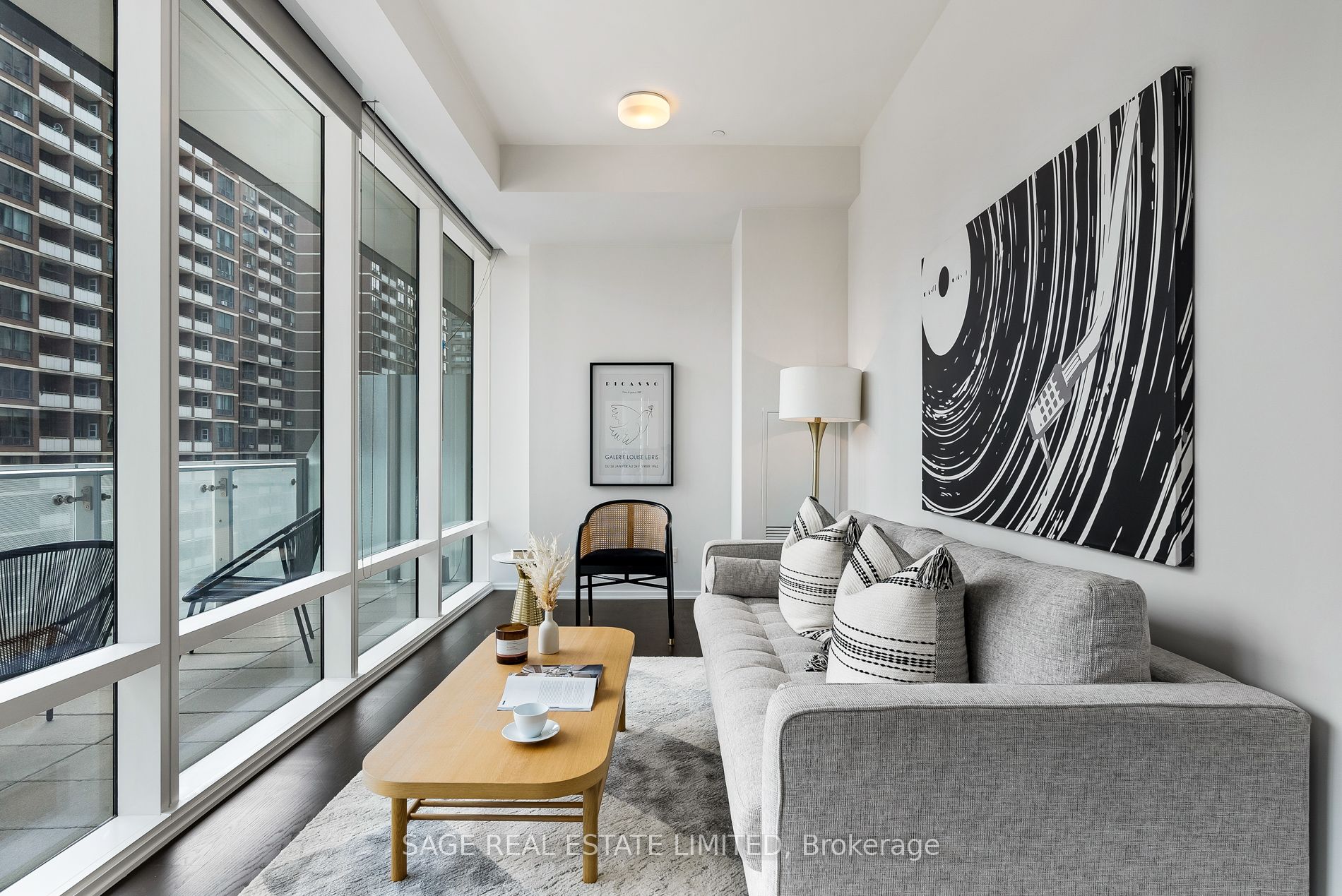 1 Bloor Street E #510