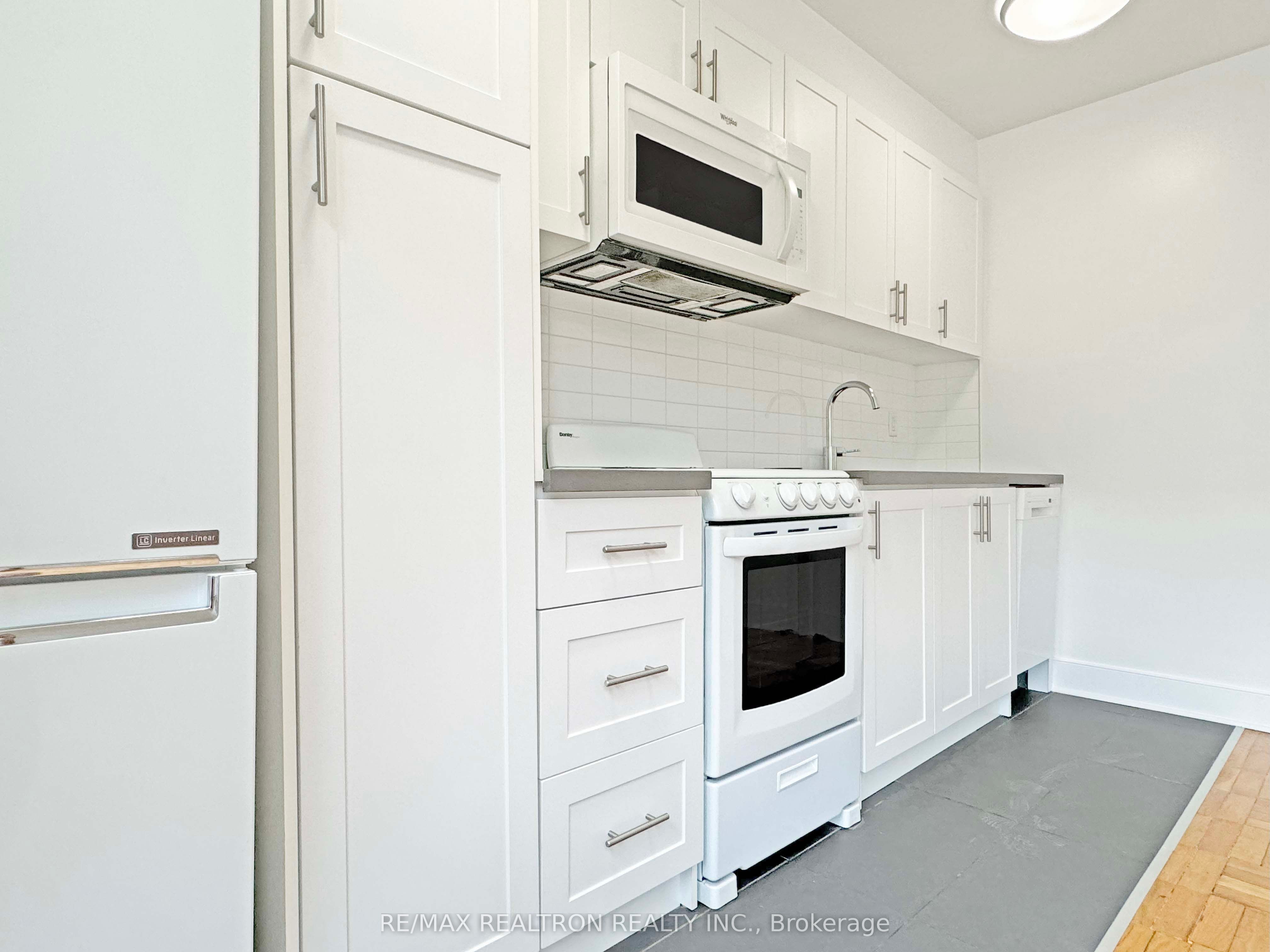 1545 Bathurst Street, #110