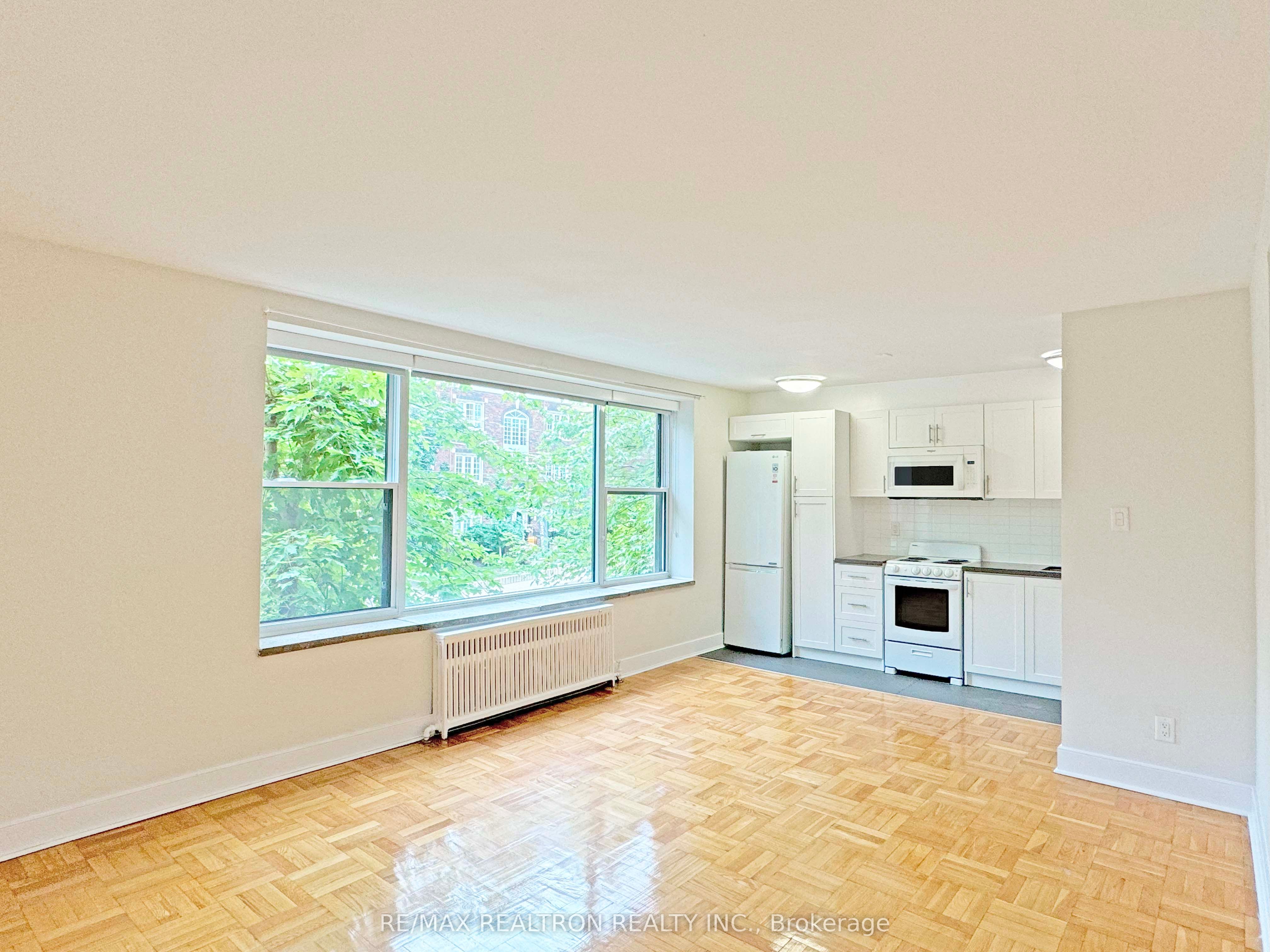 1545 Bathurst Street, #110