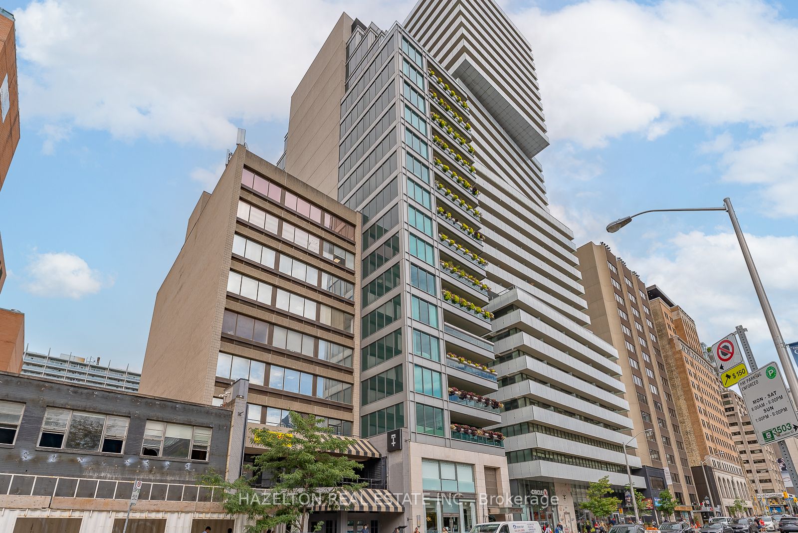 206 Bloor Street W #1402