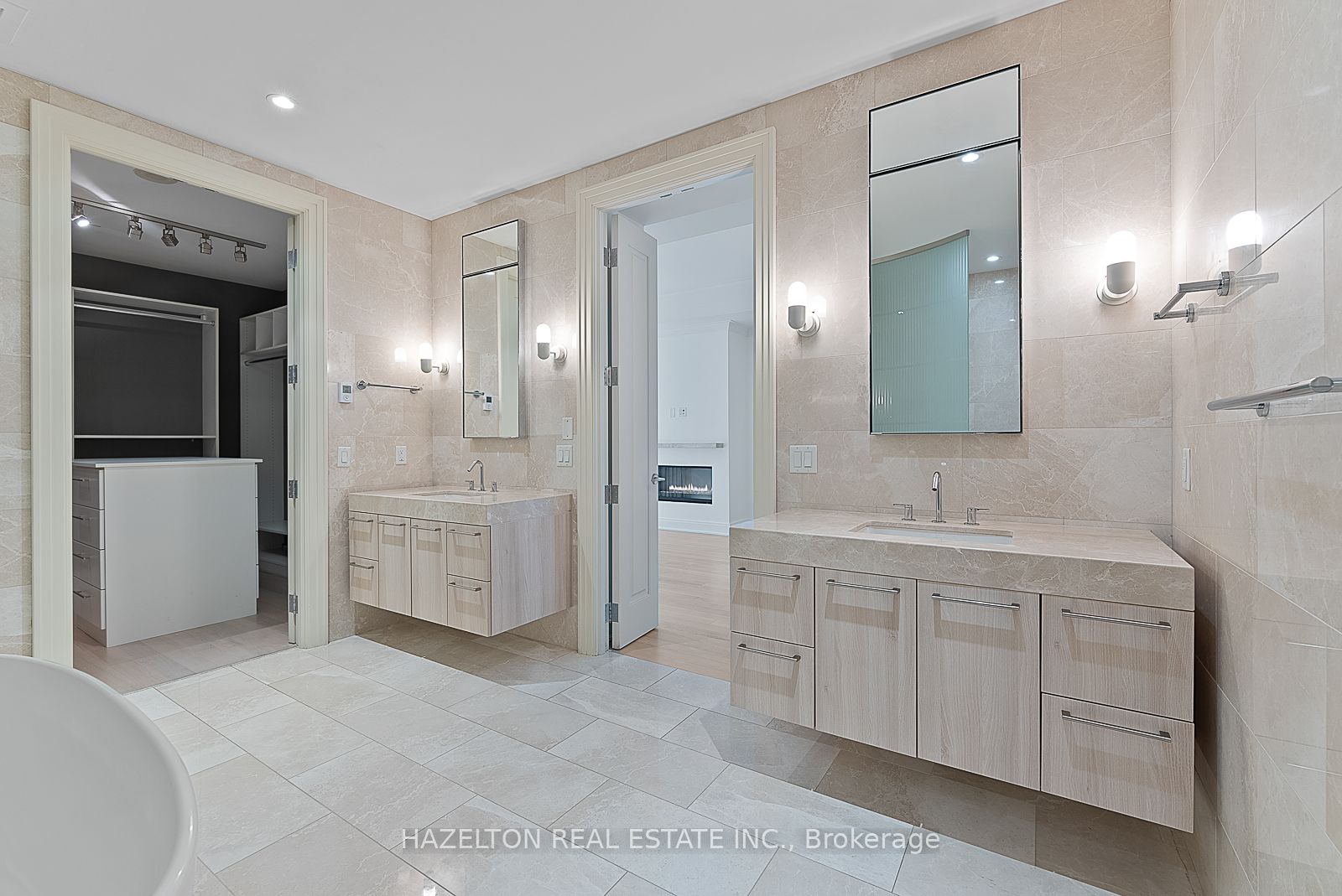 206 Bloor Street W #1402