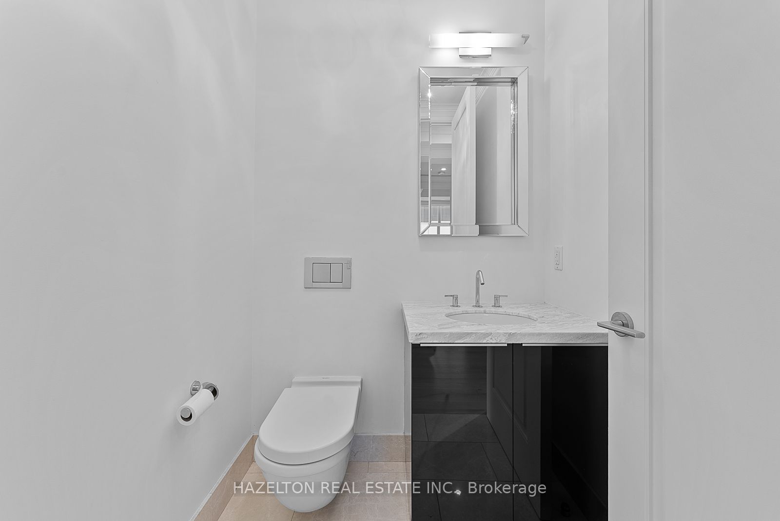 206 Bloor Street W #1402