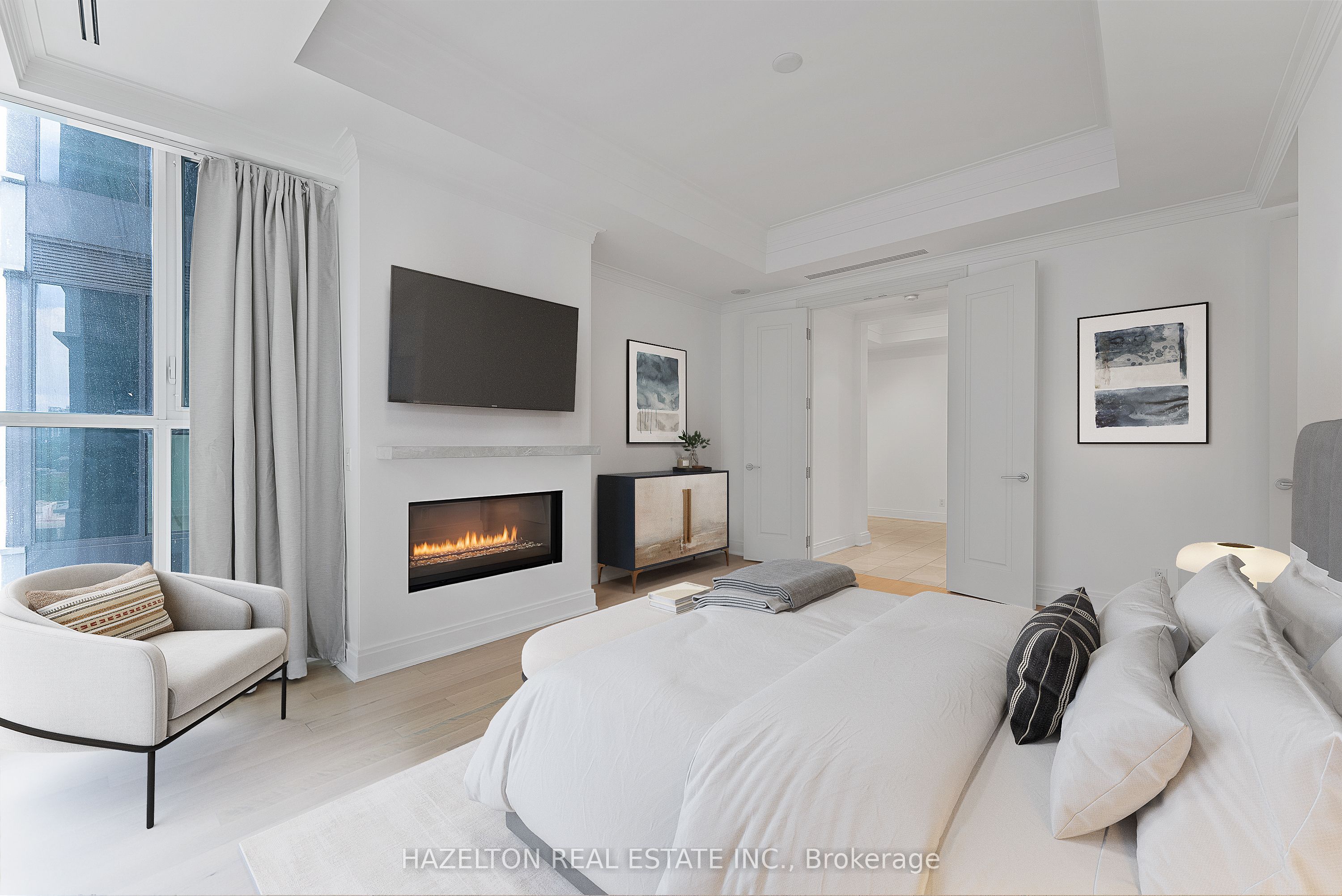206 Bloor Street W #1402
