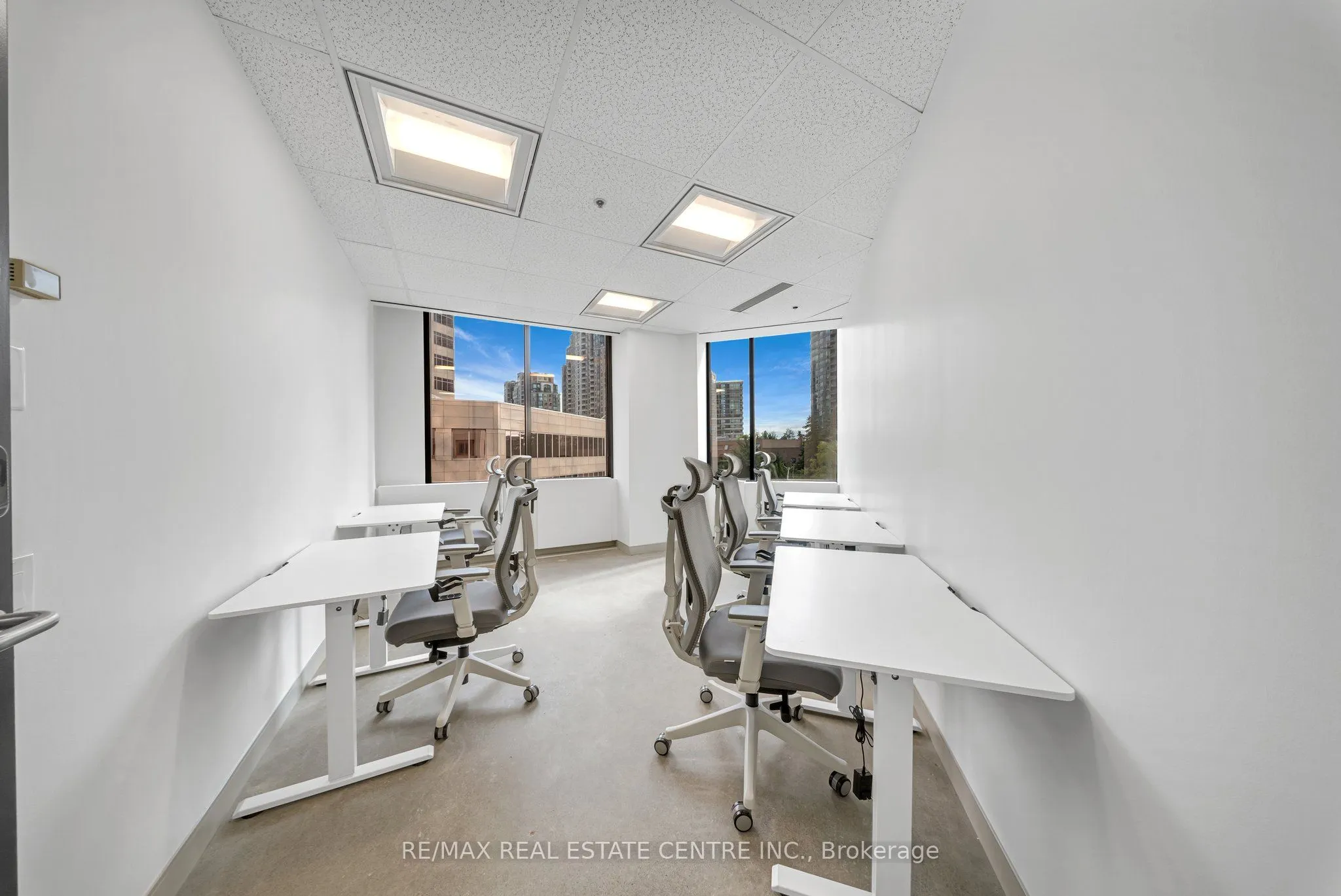 5700 Yonge Street Road #200 B