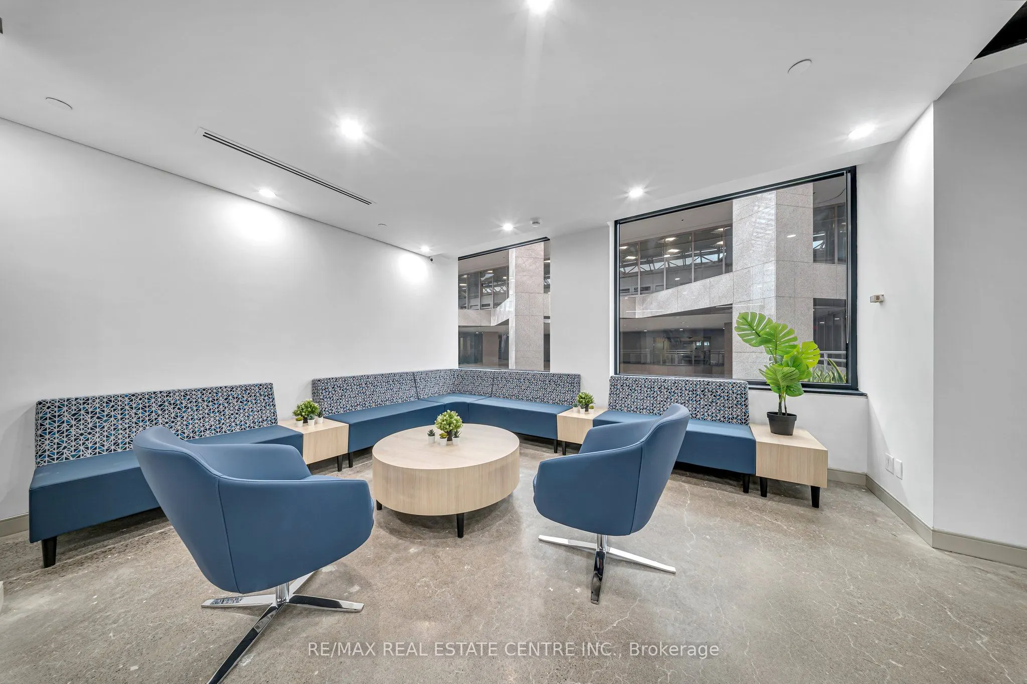 5700 Yonge Street Road #200 F