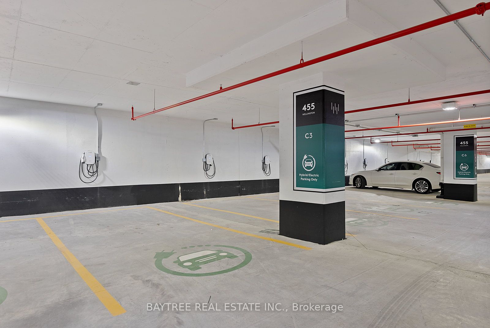 455 Wellington Street W #1108