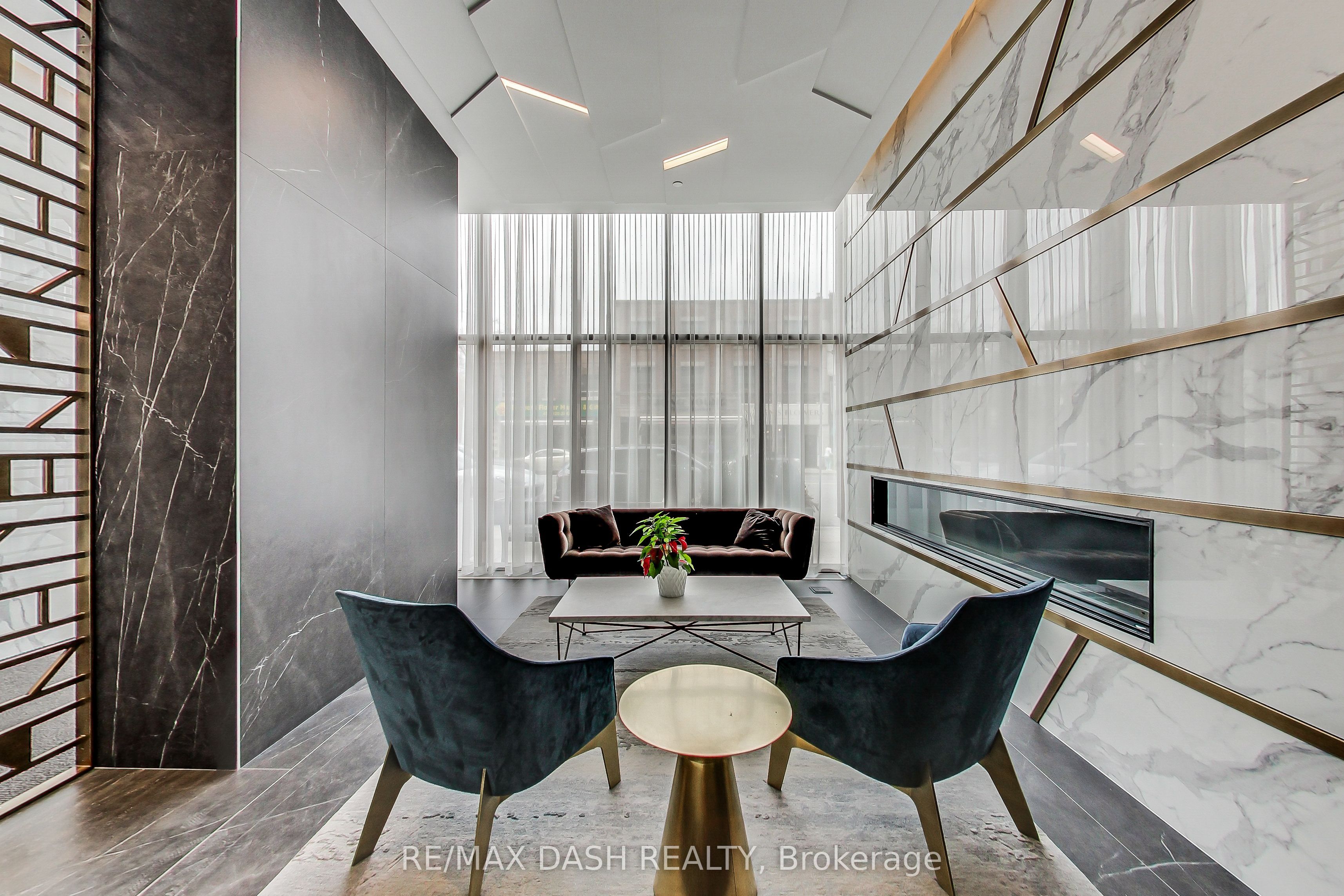 151 Avenue Road #501