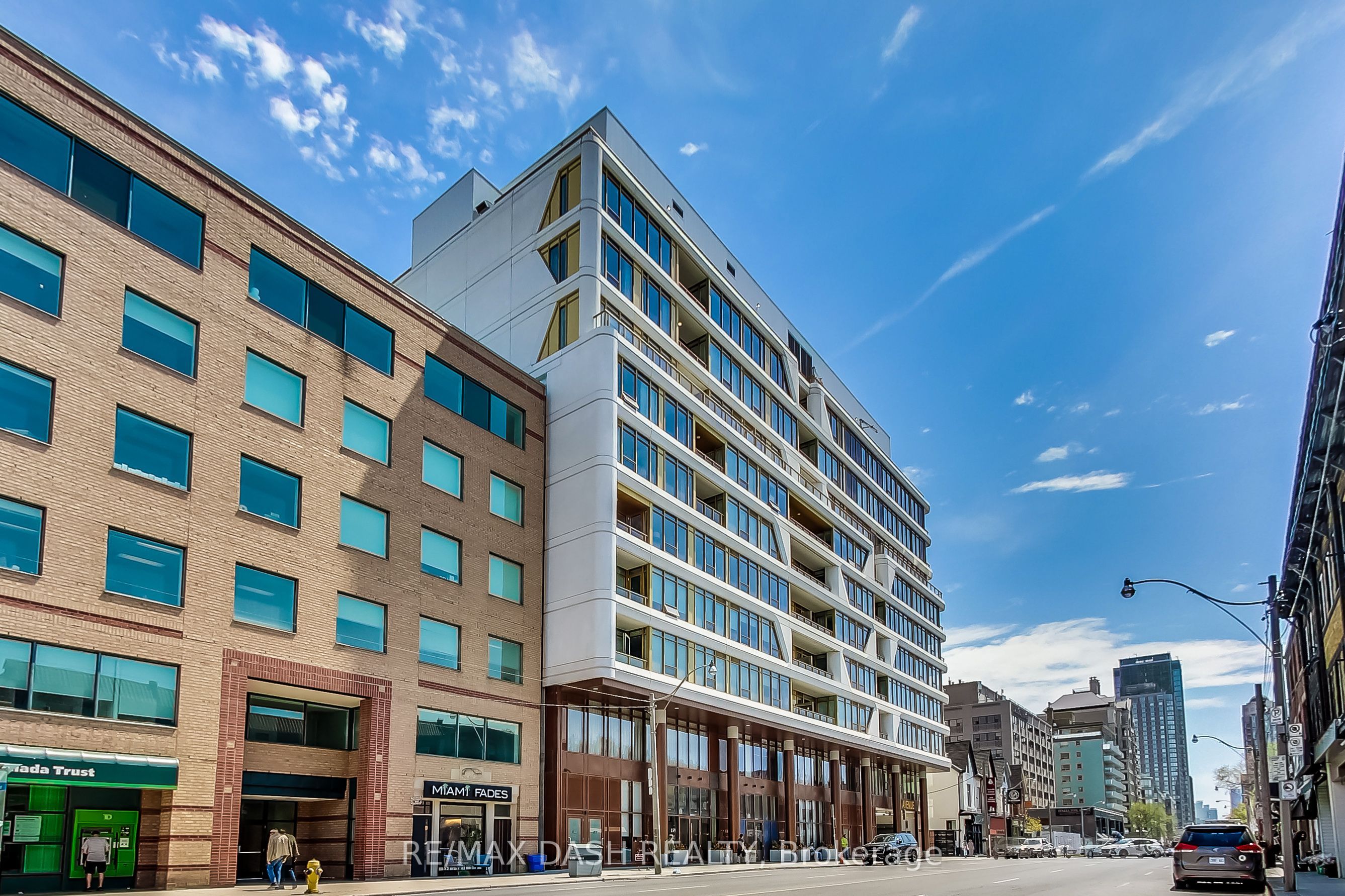 151 Avenue Road #501