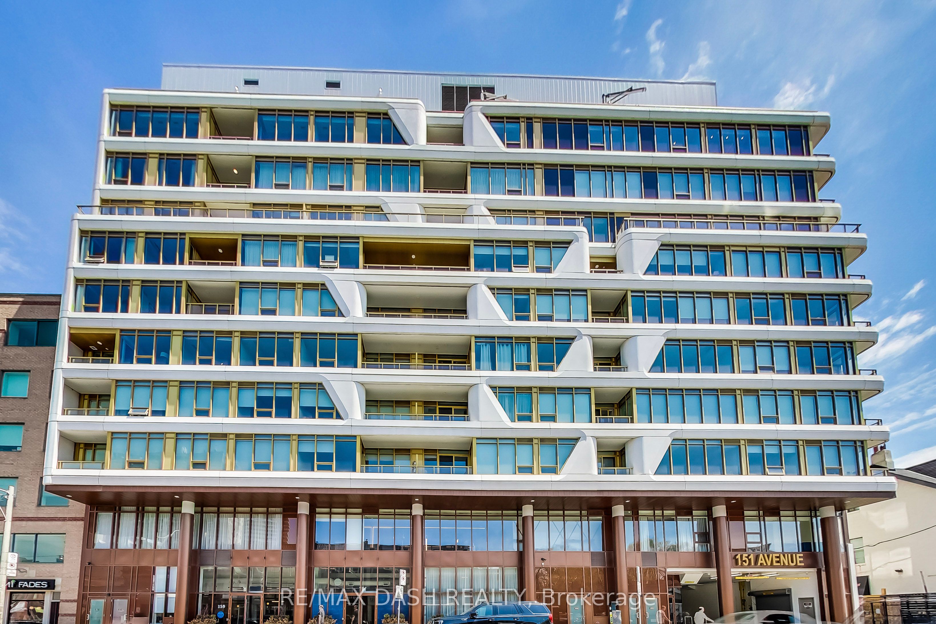 151 Avenue Road #501