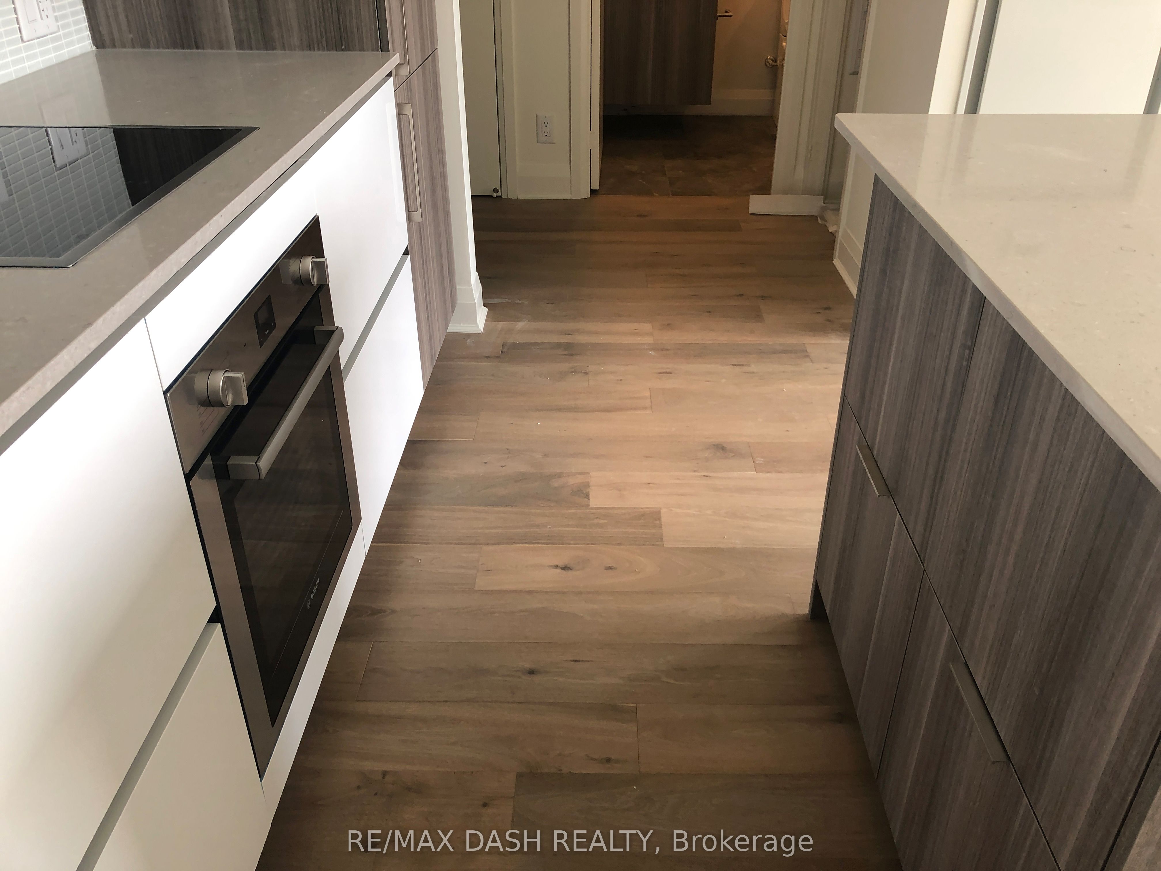 151 Avenue Road #501