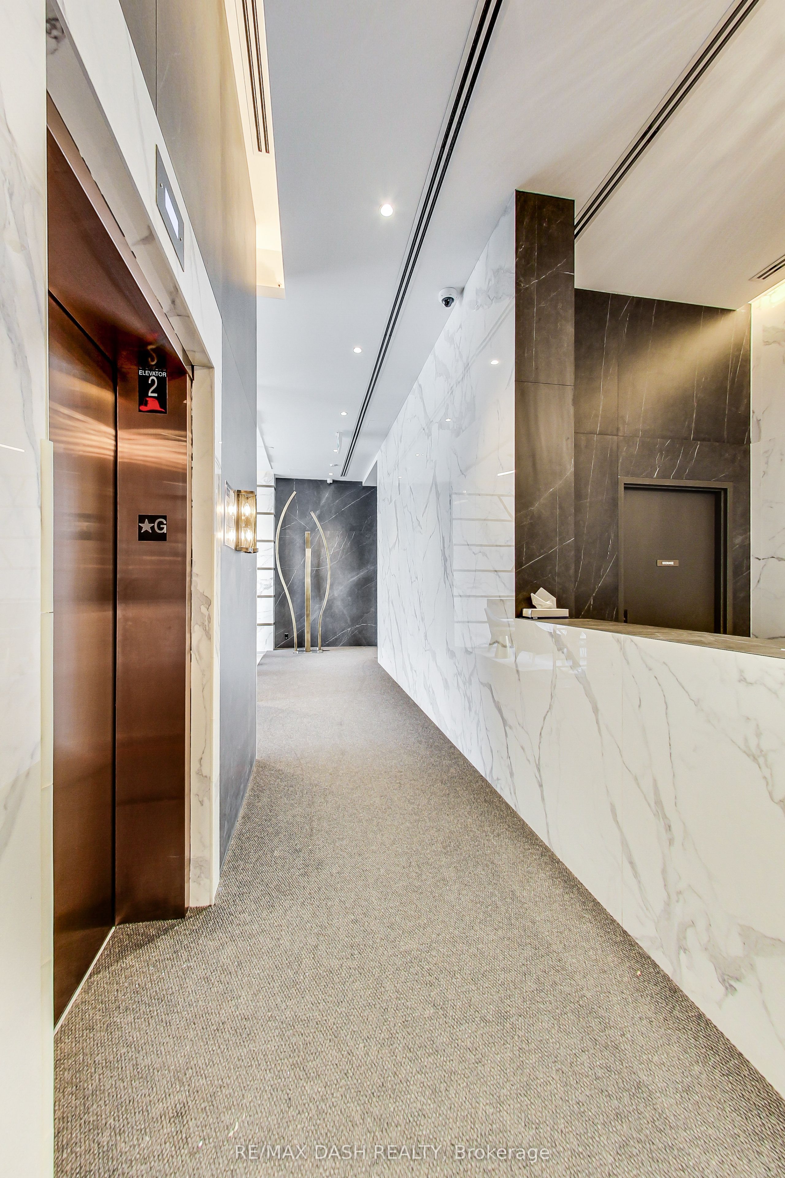151 Avenue Road #501